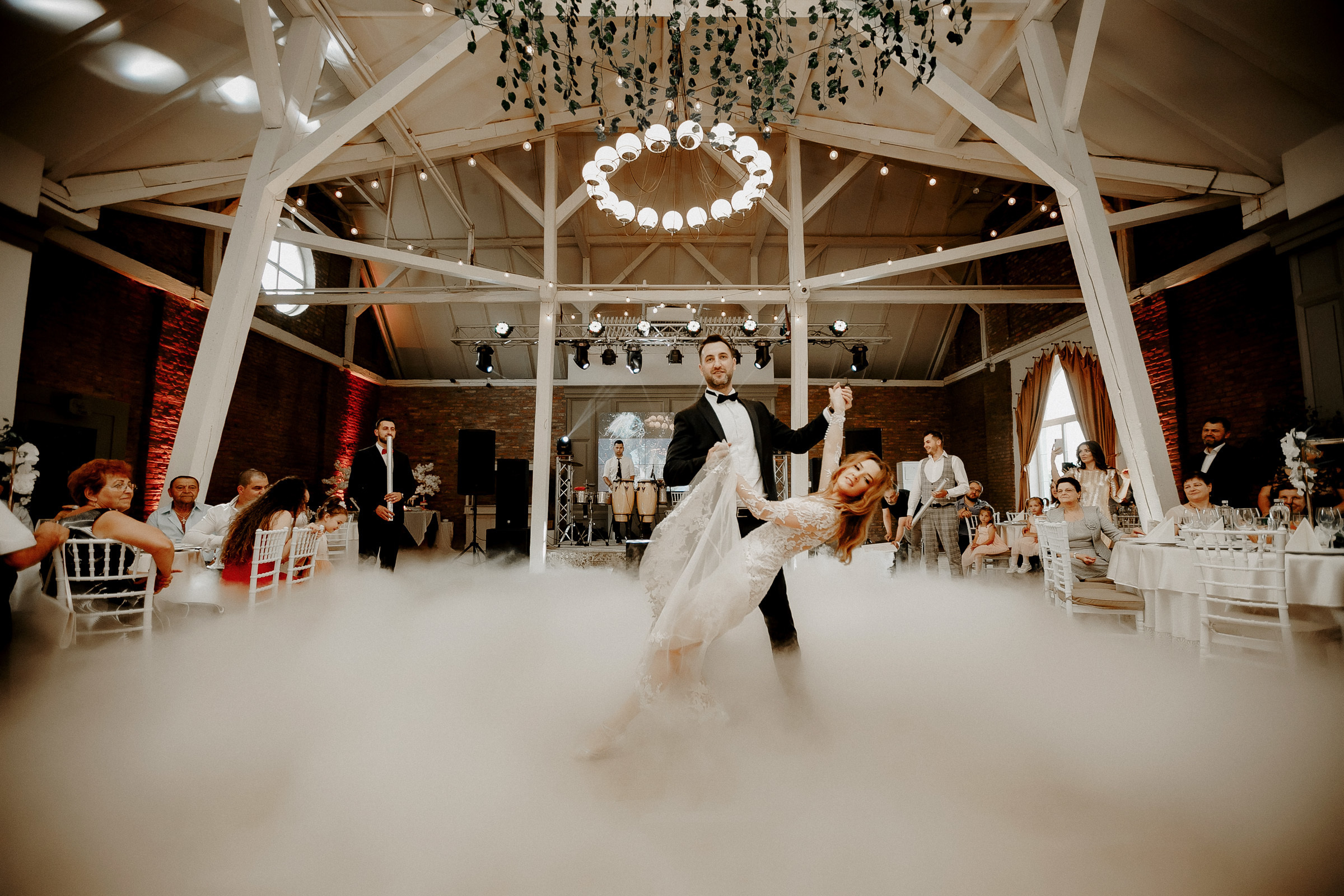 Unda iubirii  -Romania-. Servicii Foto Video în Chișinău și Europa ID-Brothers