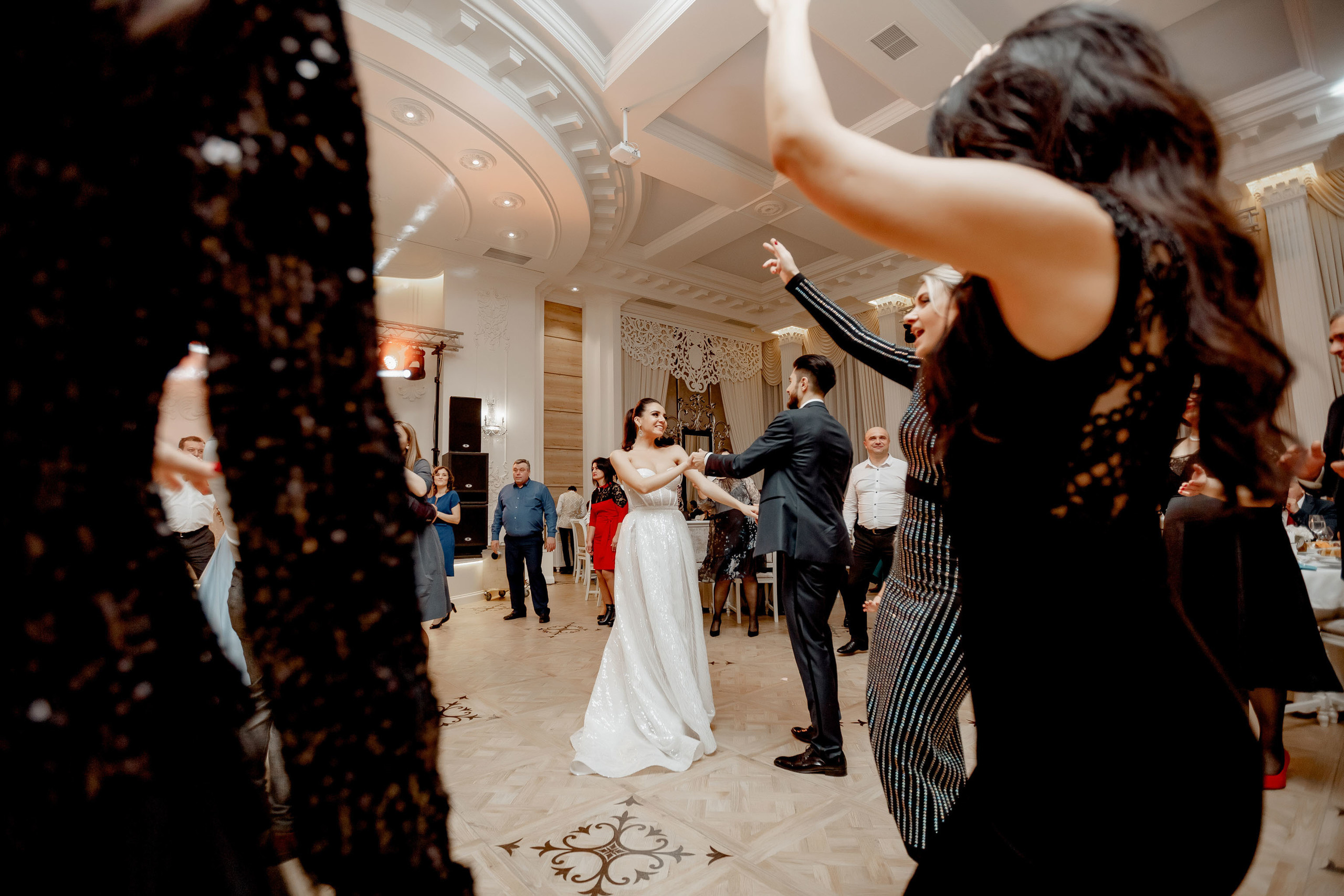 Dragoste în contrast -Moldova-. Servicii Foto Video în Chișinău și Europa ID-Brothers