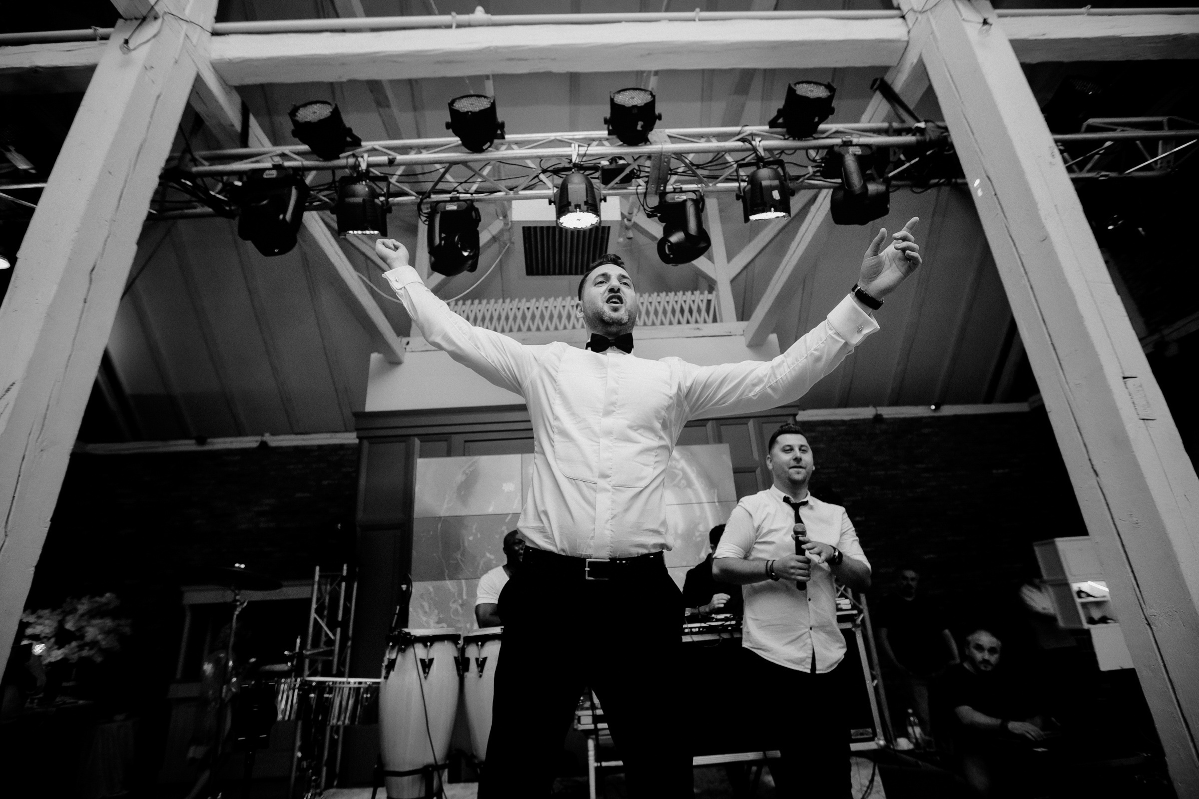 Unda iubirii  -Romania-. Servicii Foto Video în Chișinău și Europa ID-Brothers