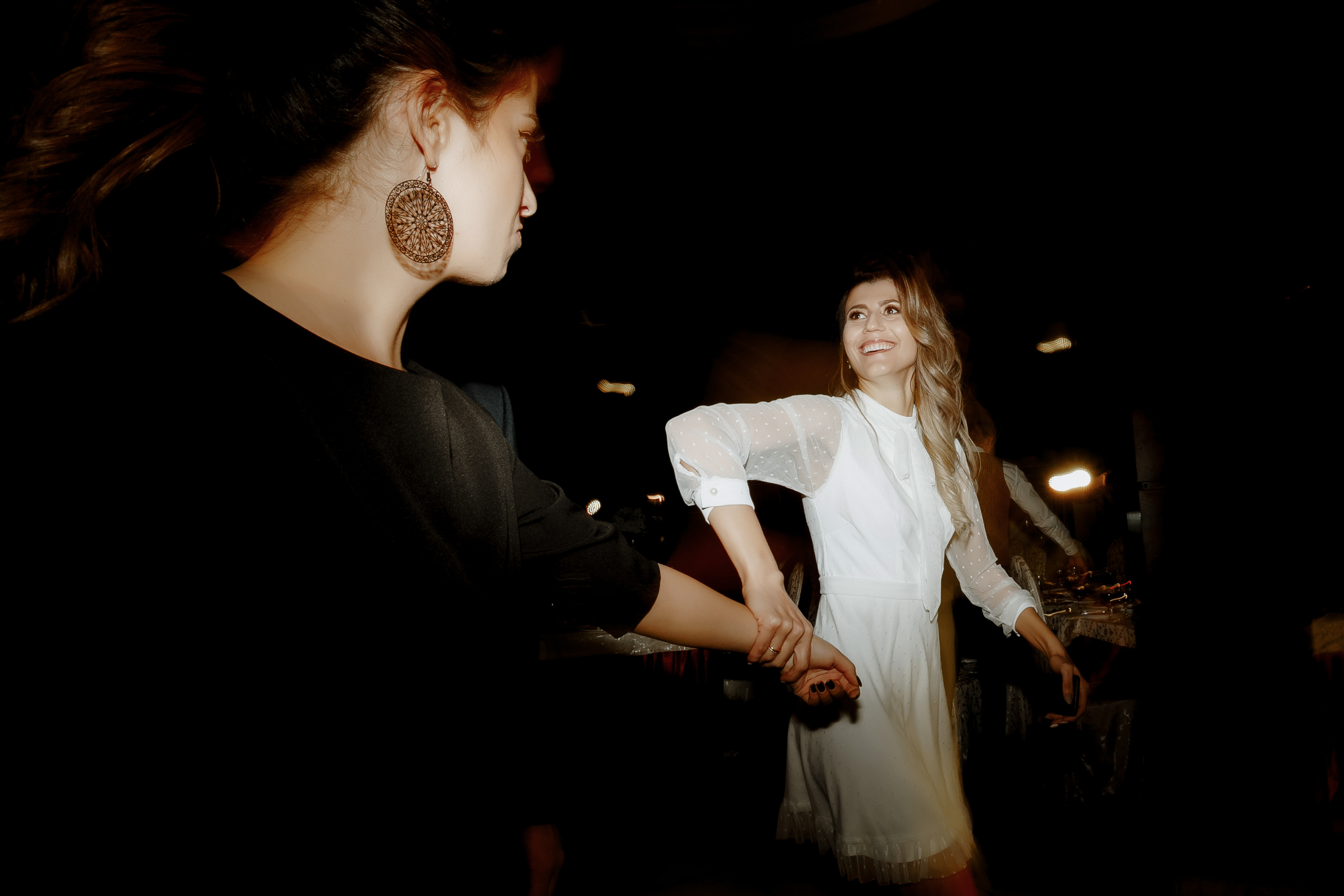 Despre noi și emoții -Moldova-. Servicii Foto Video în Chișinău și Europa ID-Brothers