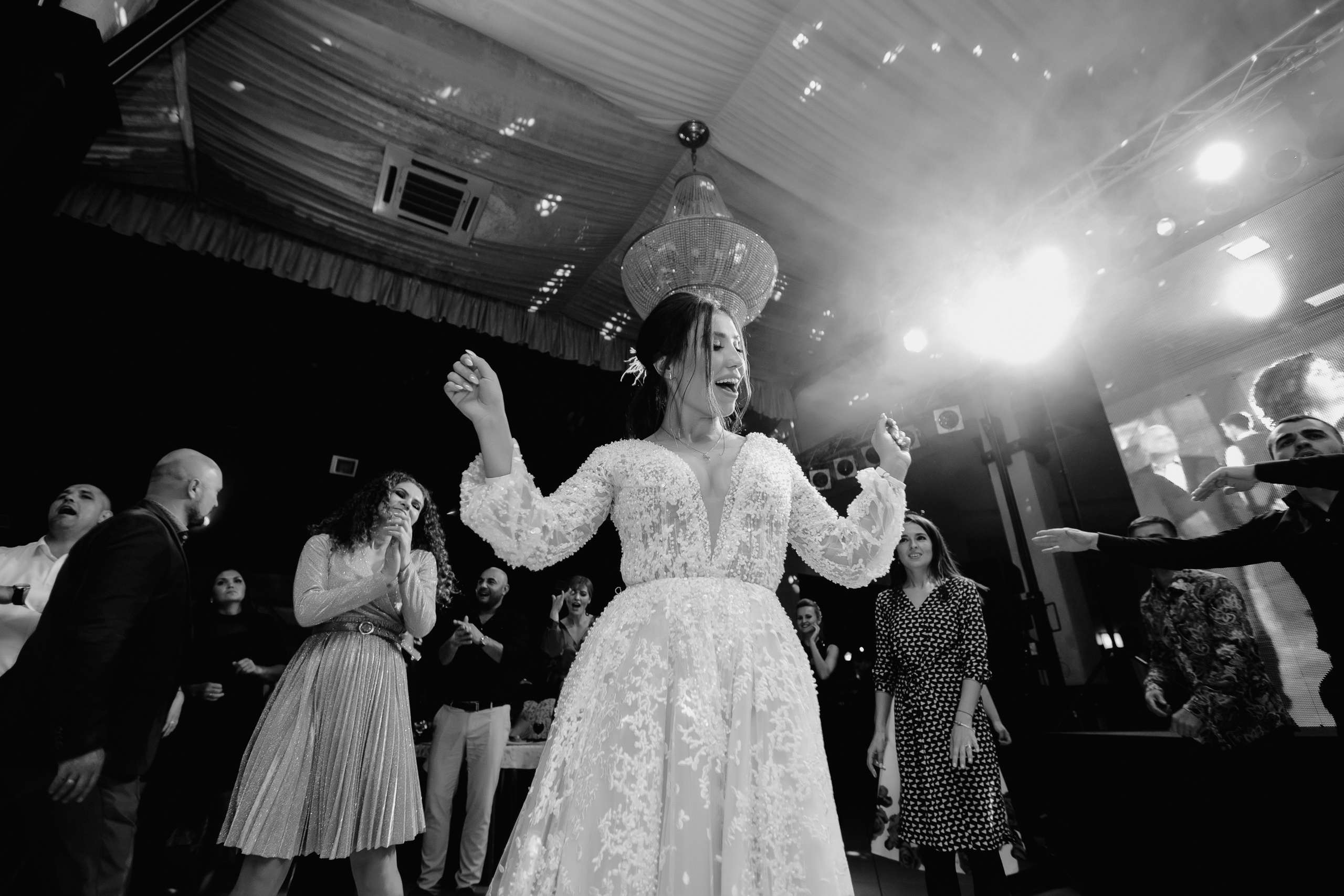 Despre noi și emoții -Moldova-. Servicii Foto Video în Chișinău și Europa ID-Brothers