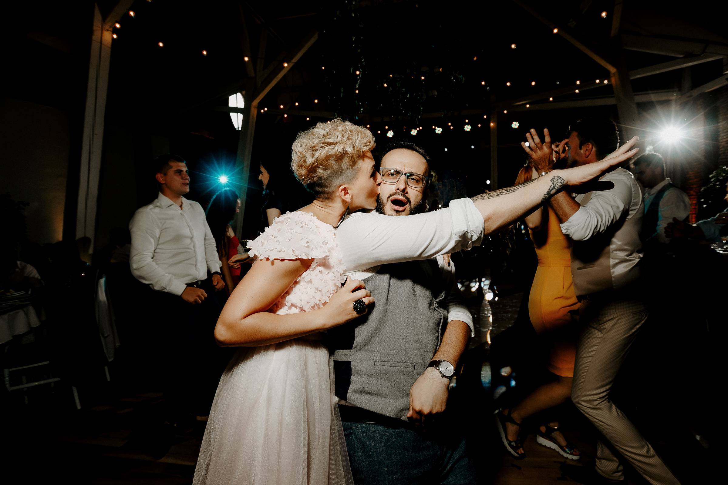 Unda iubirii  -Romania-. Servicii Foto Video în Chișinău și Europa ID-Brothers