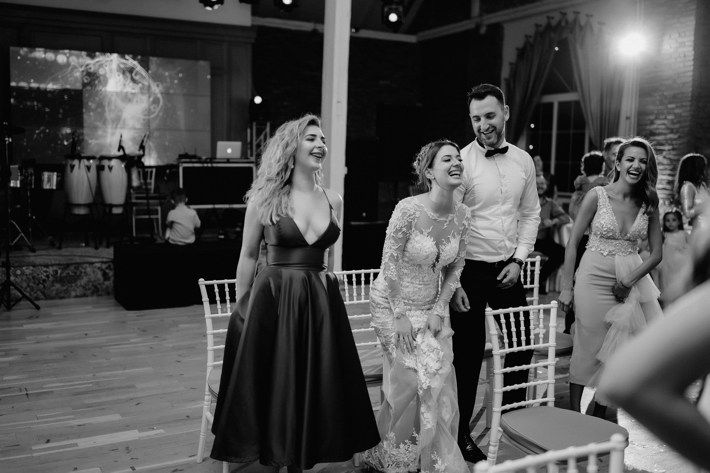 Unda iubirii  -Romania-. Servicii Foto Video în Chișinău și Europa ID-Brothers