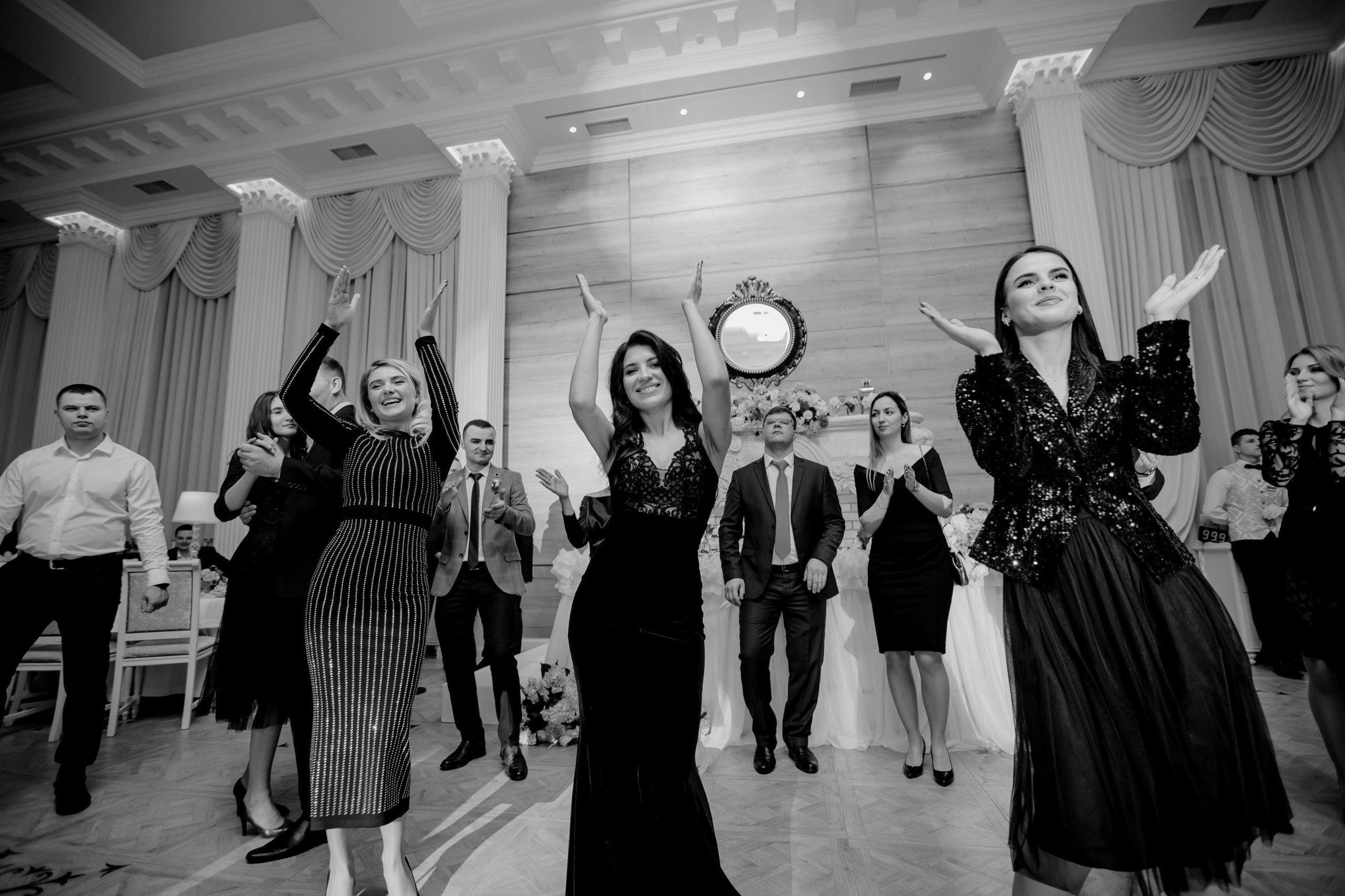 Dragoste în contrast -Moldova-. Servicii Foto Video în Chișinău și Europa ID-Brothers