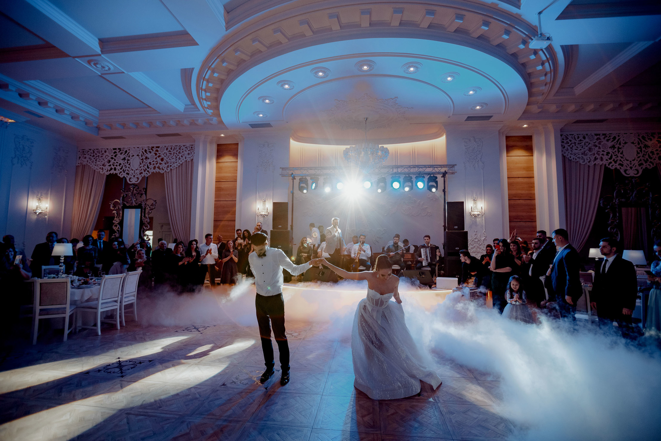 Dragoste în contrast -Moldova-. Servicii Foto Video în Chișinău și Europa ID-Brothers