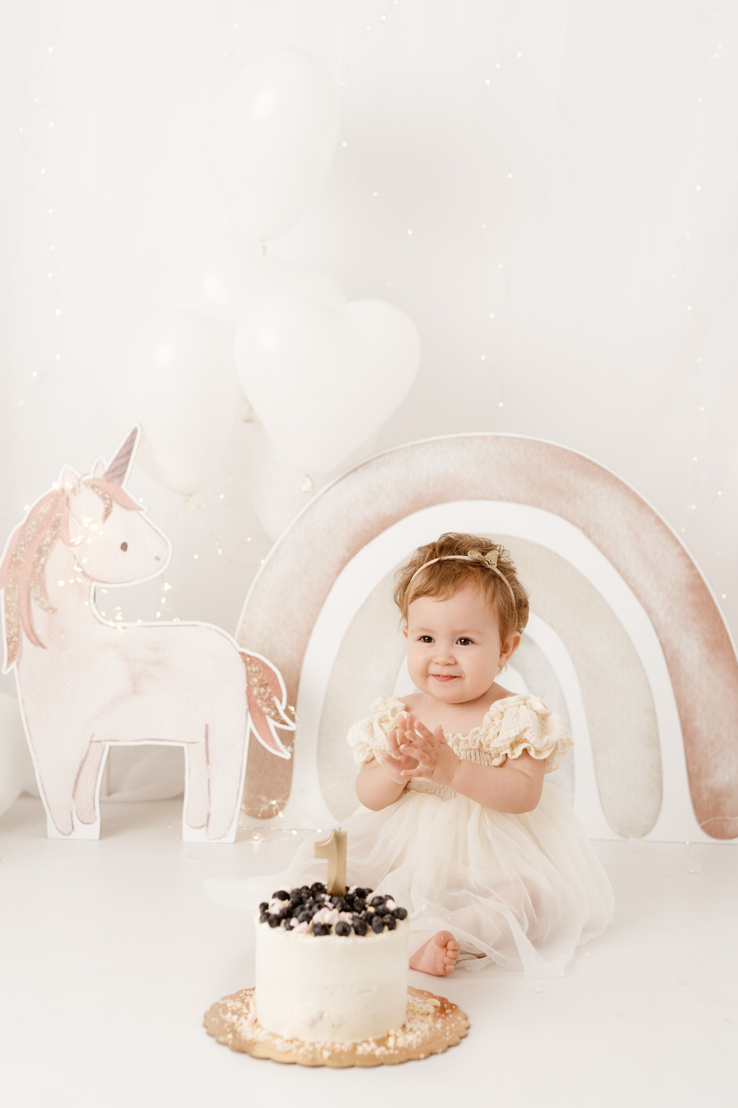 Sesja roczkowa Alicji. Fotograf Łódź - sesja ciążowa, noworodkowa, dziecięca. Studio w Łodzi