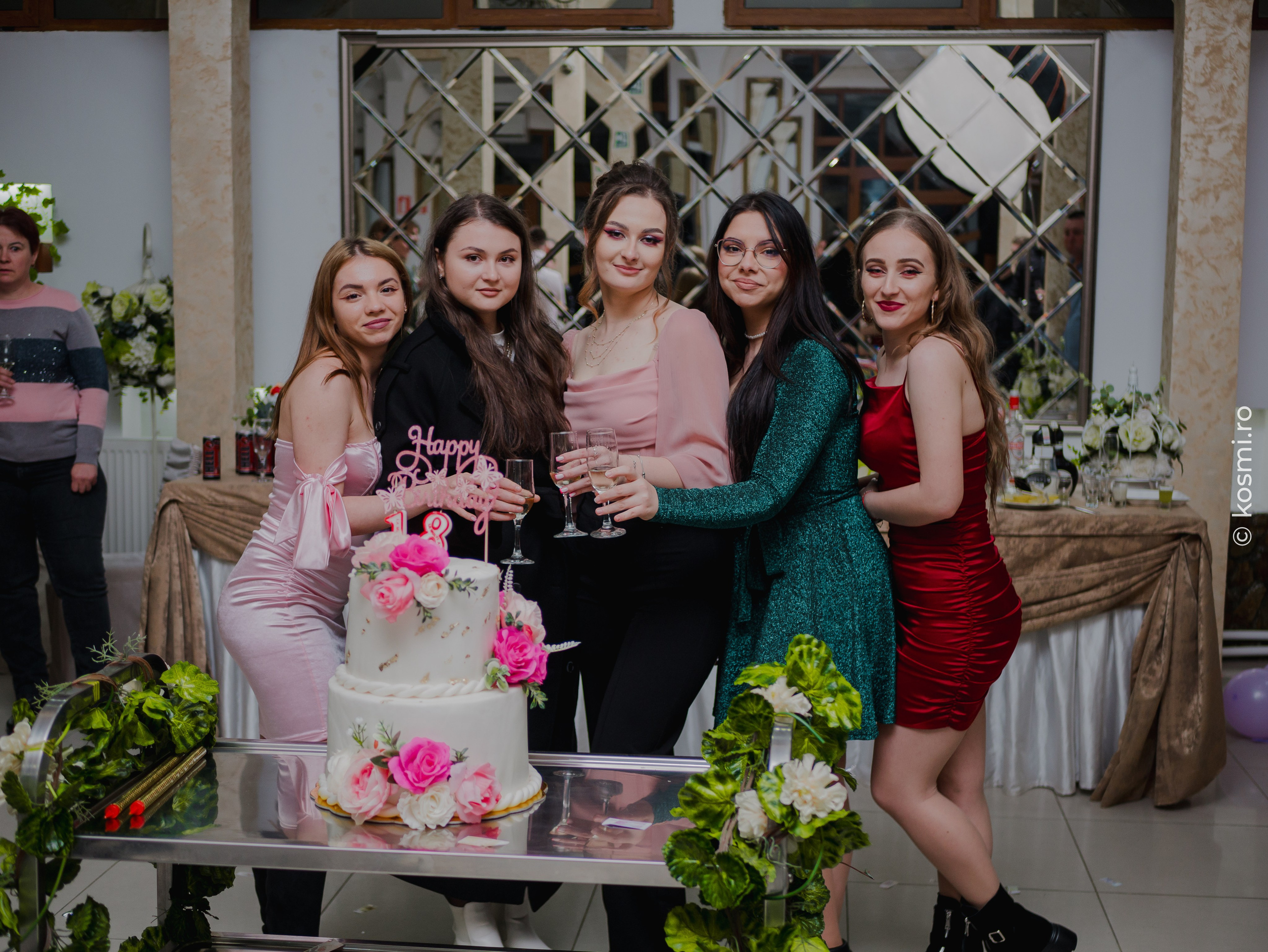 Majorat Andreea. Kosmi