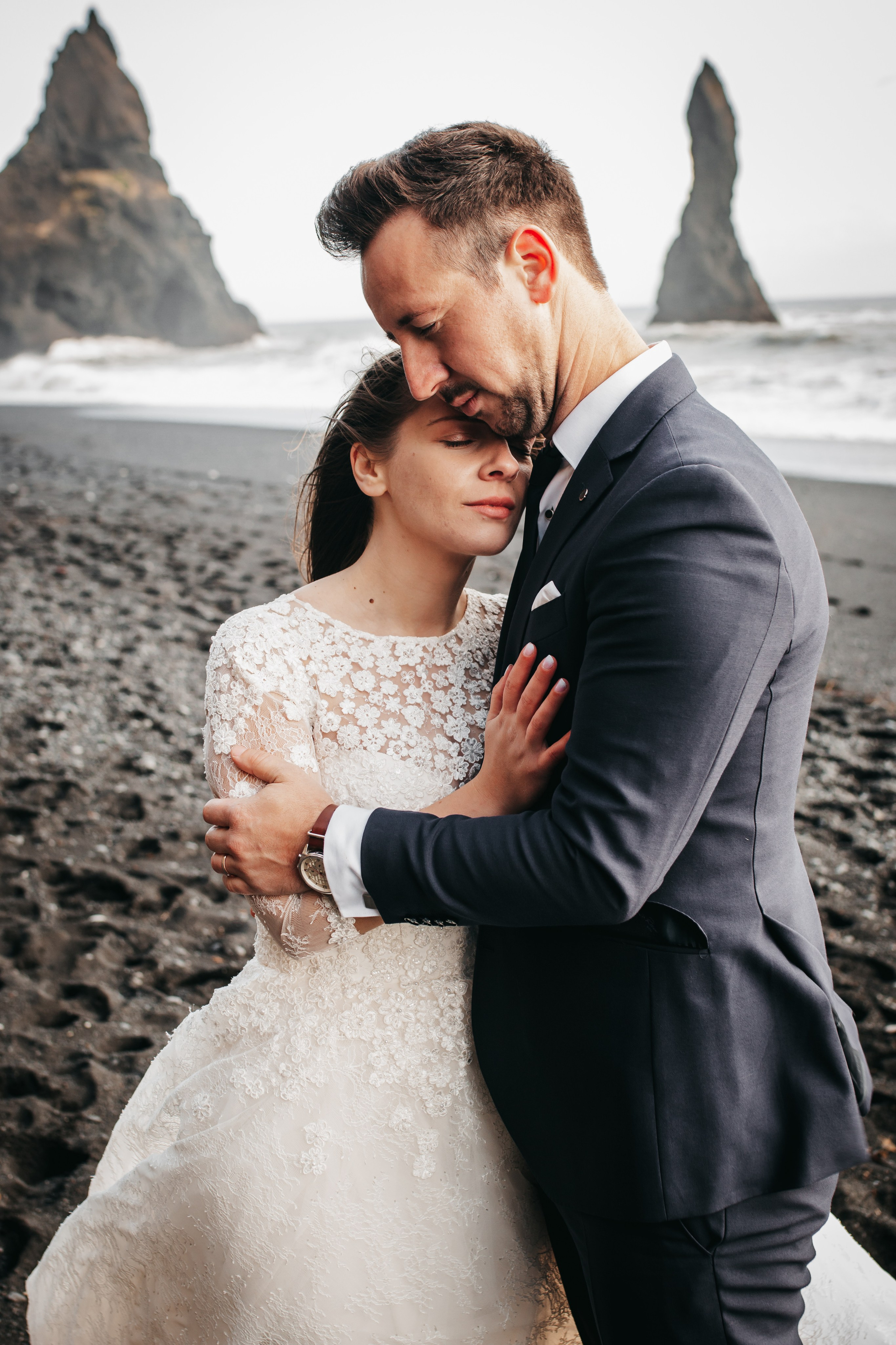 B & A. Fotograf Nunta Iasi - Hearts & Pictures