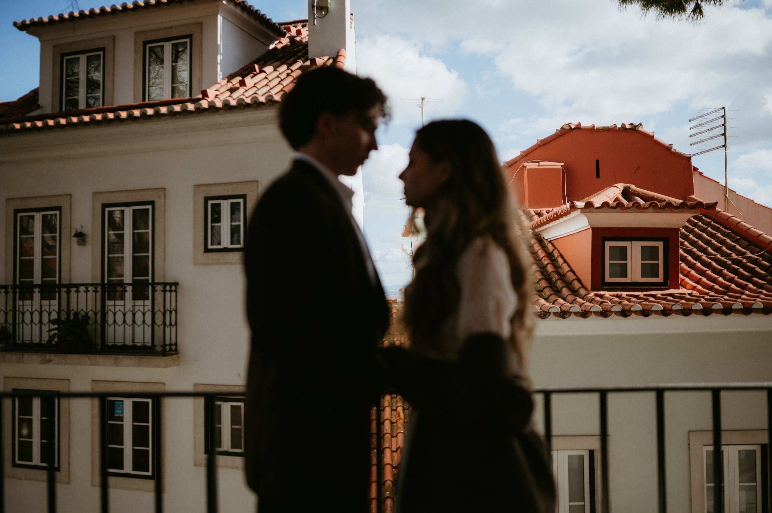 Ședință foto romantică în Lisabona – Inspirație pentru fotografiile de nuntă. Valentin Melen - fotograf de nunta 🤍