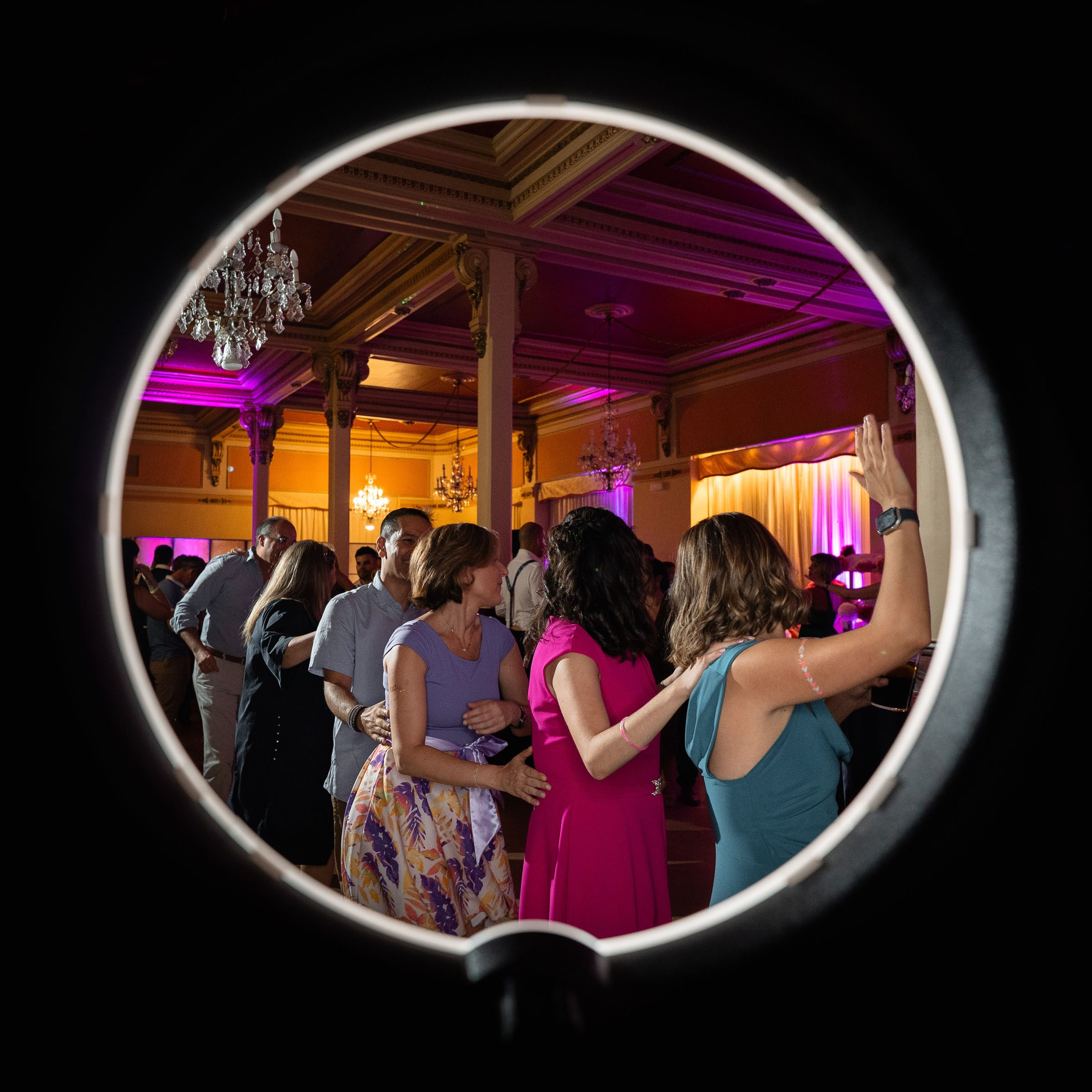 Photocircle y fotos de boda de Andrea y Jose en el Casino de Huesca. PIXLOVE - Fotógrafos de bodas Huesca Pirineos Zaragoza