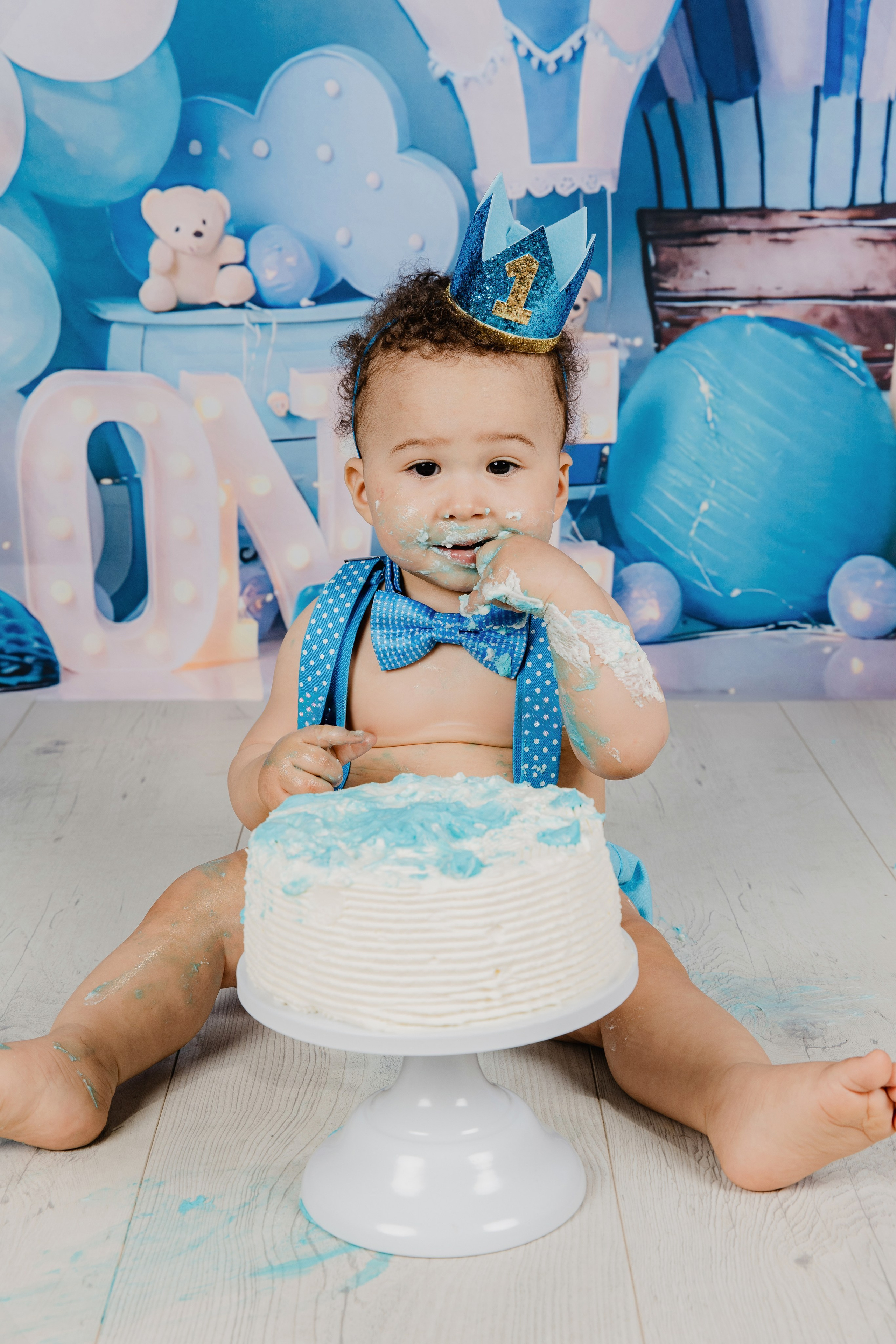 Sesión de Fotos de Cumpleaños en Madrid | Smash Cake, 15, 19, 40 Años – Rainbox Estudio. Rainbox Estudio de Fotografía