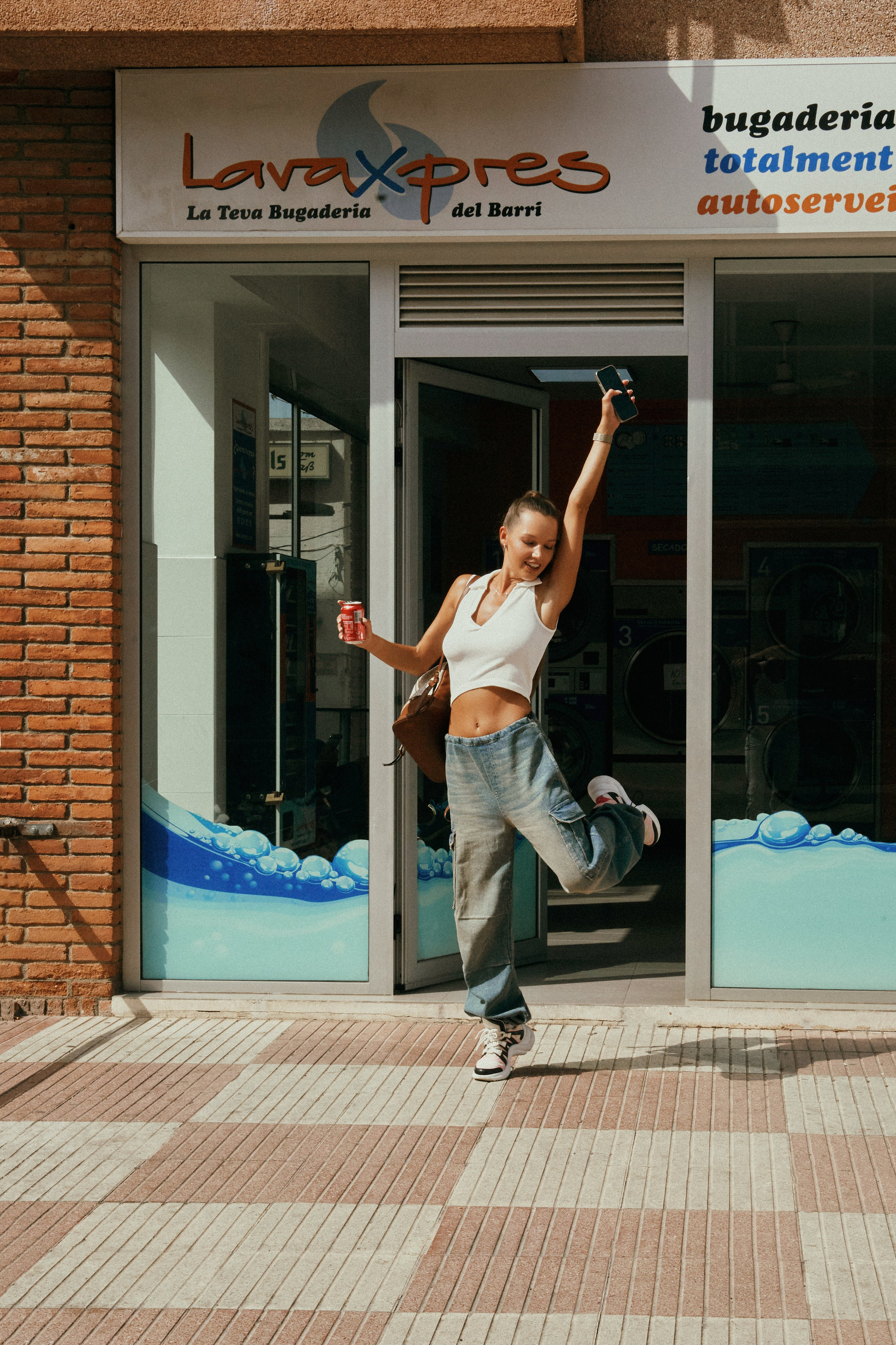 Лена. Большая стирка. Фотограф в Барселоне Жанна Захарченко