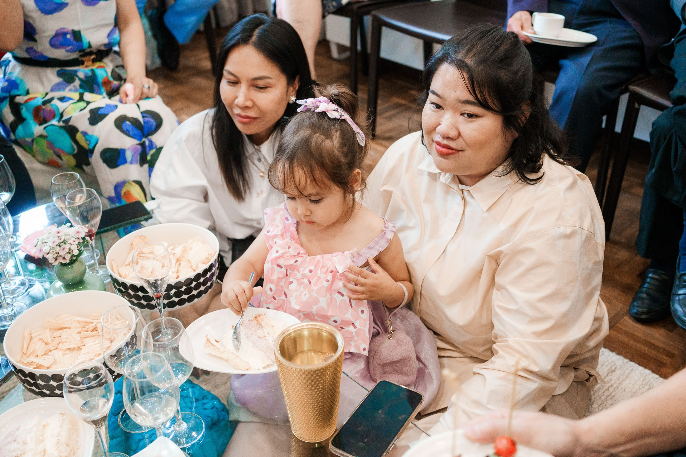 Rippi- ja dokumentaarinen rippijuhlan kuvaus Espoossa