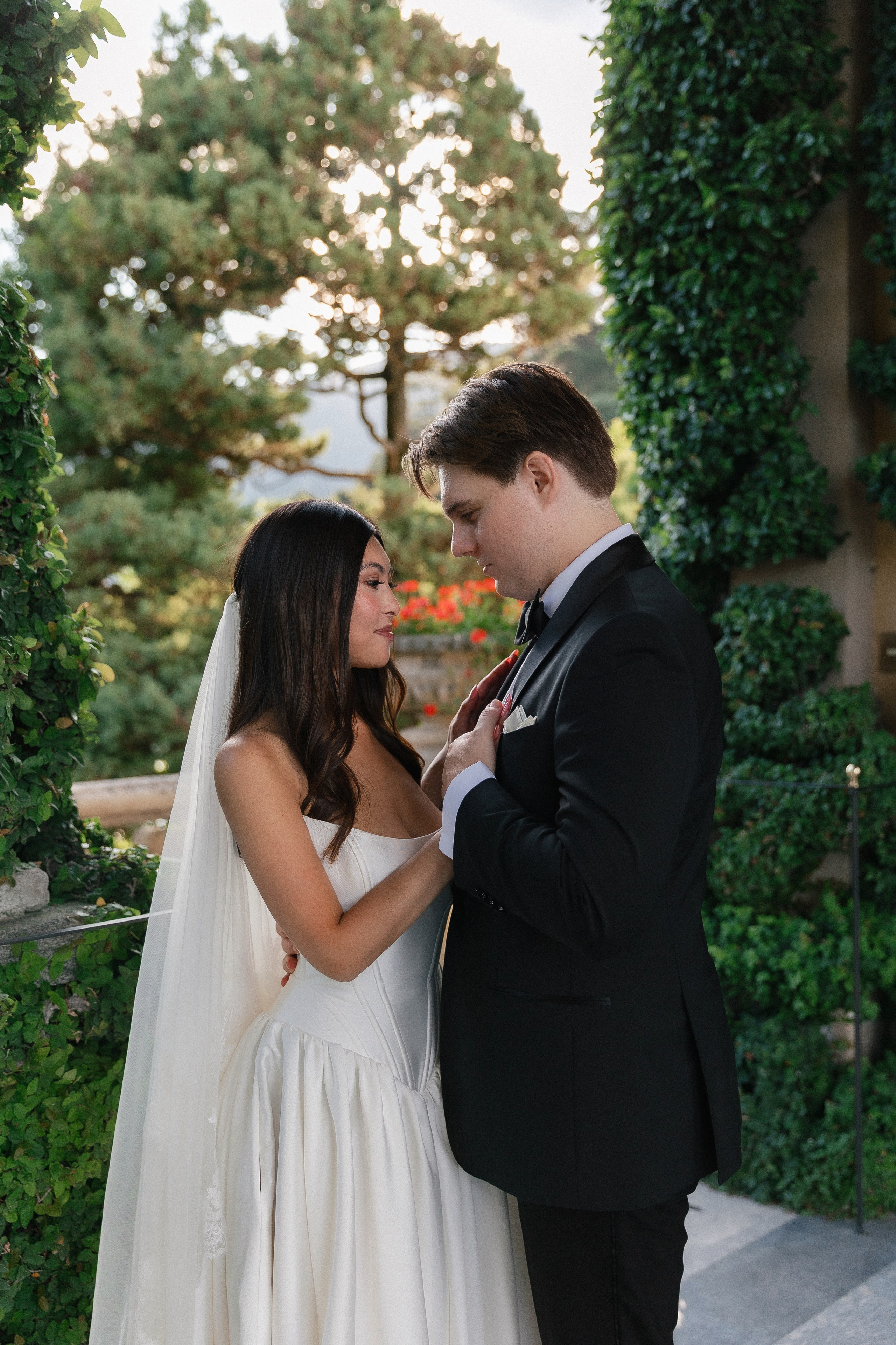 Lily & Zach, Villa del Balbianello. Photographer in Italy Anna Linnik