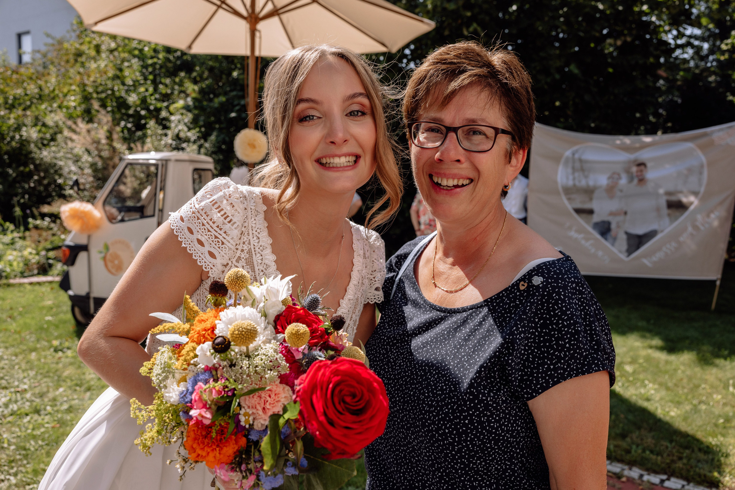 Gilching: Vanessa und Maxi. Hochzeitsfotograf München Taufe Familienfotograf Tanja Mauke
