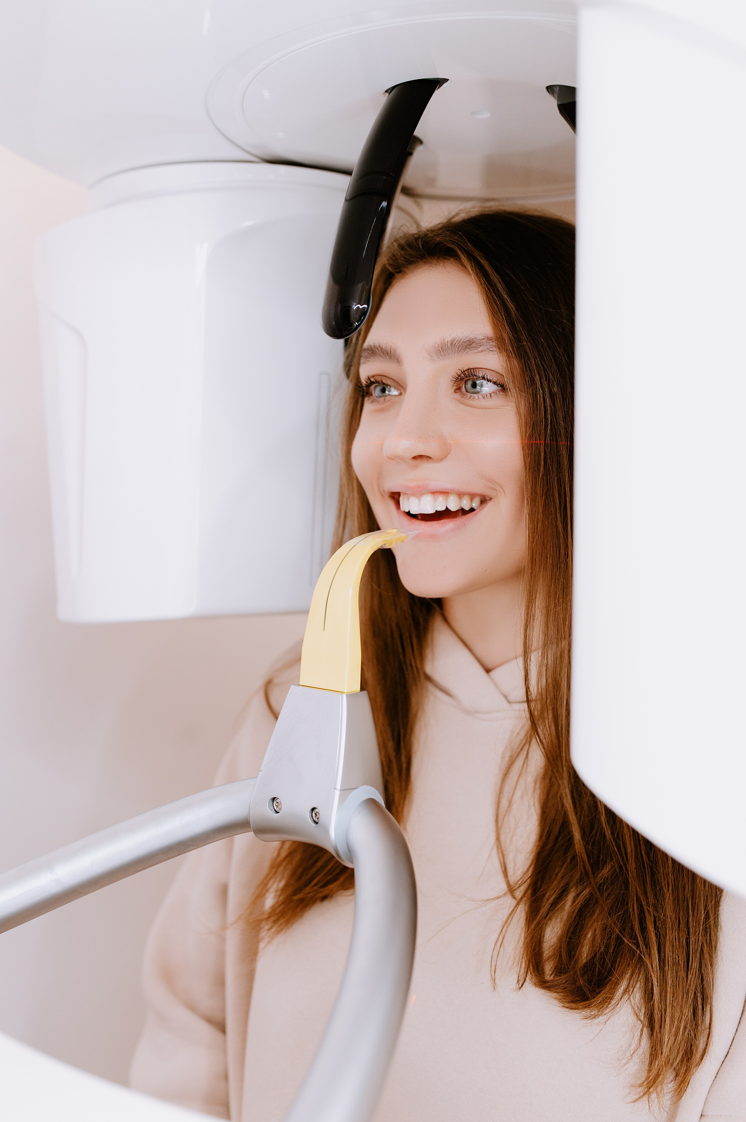 EDClinic dentistry in Prague. ANNA-MARIA PHOTO CONTENT CREATOR — фотограф, естет, художник і візуальний експерт Instagram у Празі