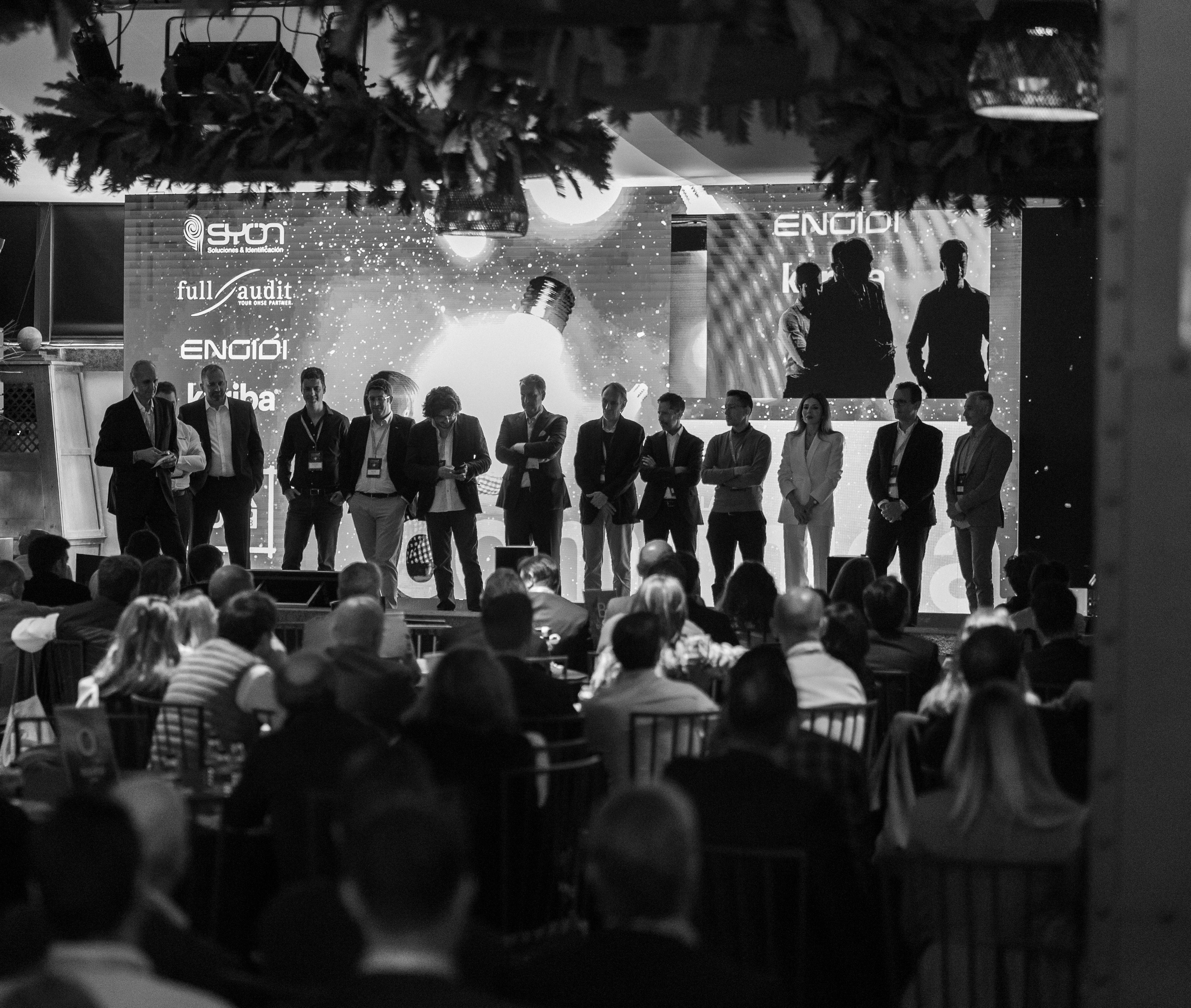 Nalanda. Smart HSE Link-Up. Женские портреты в Мадриде — естественная красота и свет | Anna Maruleva