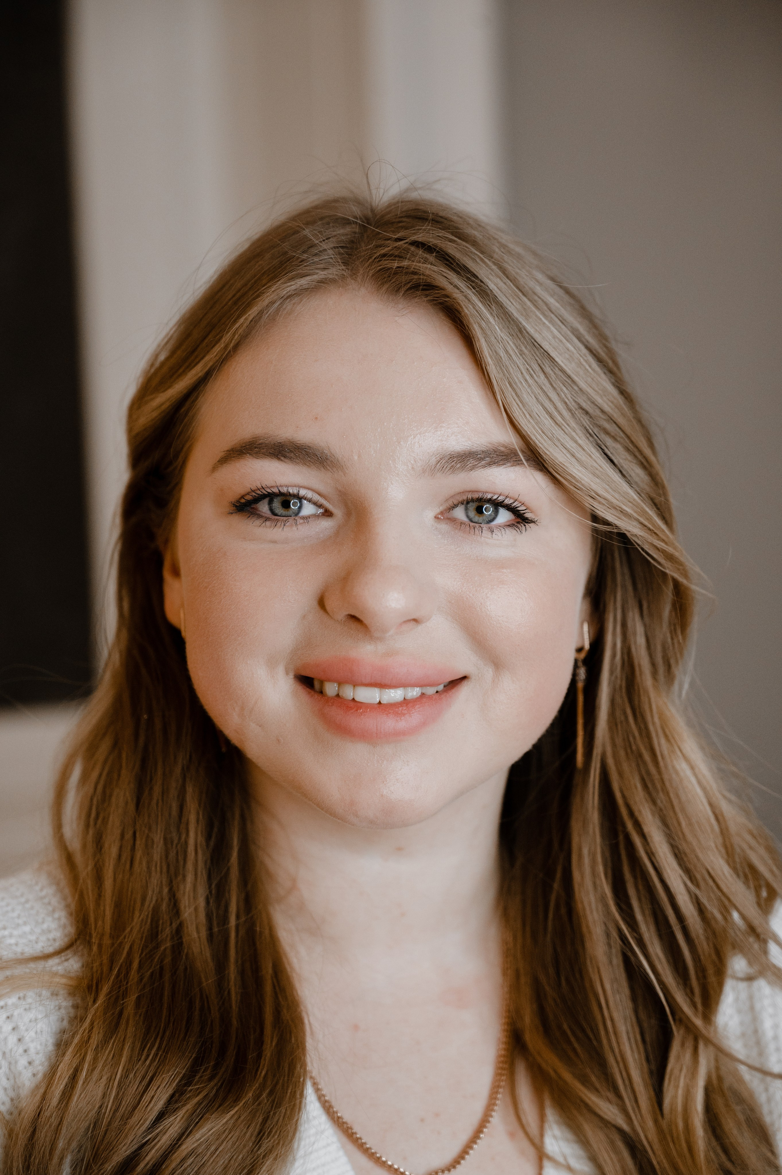 Astudio beauty studio in Prague. ANNA-MARIA PHOTO CONTENT CREATOR — photographer, aesthete, artist, and visual expert for Instagram in Prague