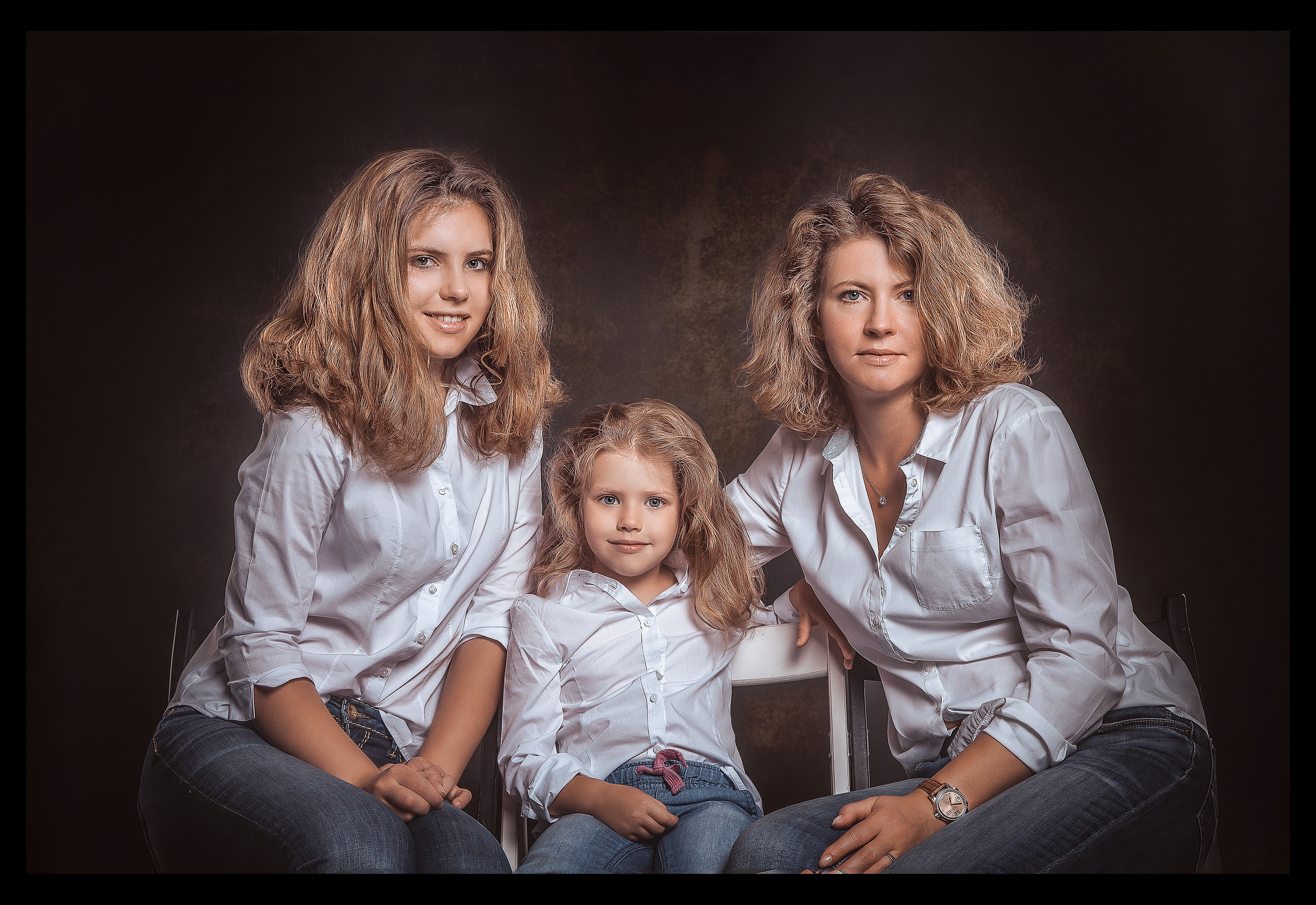 Family Photo Sets. Kinosura Creative Studio in Helsinki and Kuopio