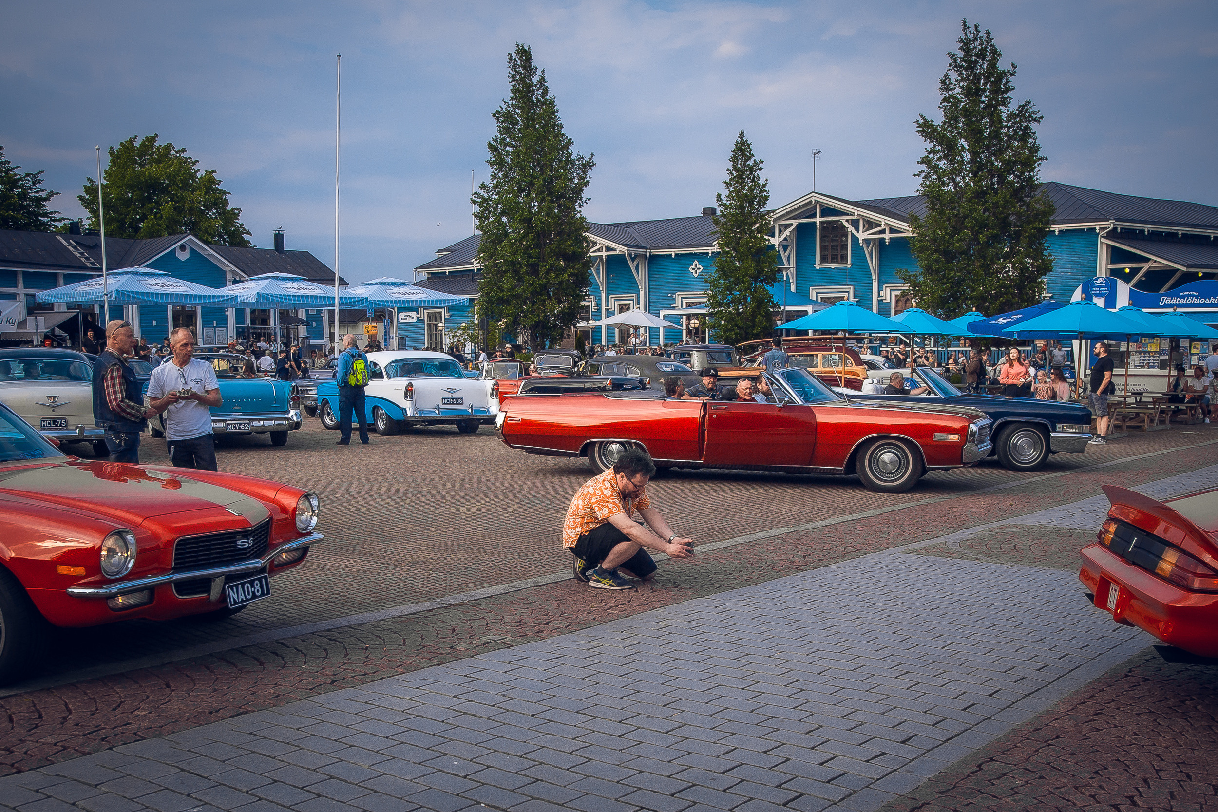 Autoesittely. Kinosura Creative Studio Helsingissa ja Kuopiossa