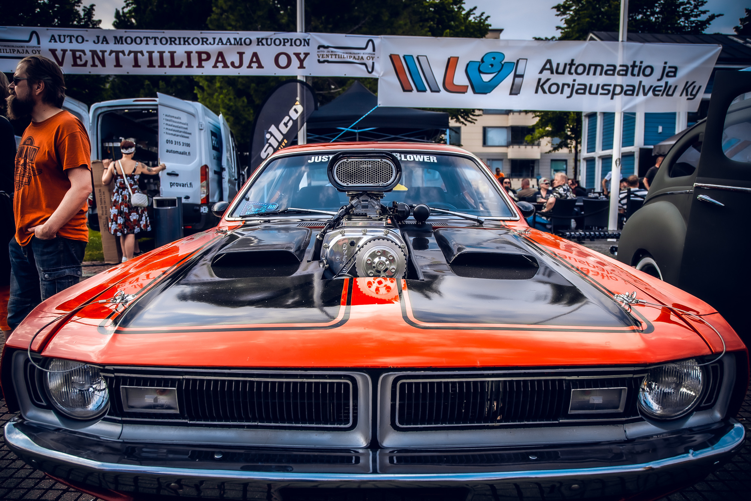 Autoesittely. Kinosura Creative Studio Helsingissa ja Kuopiossa