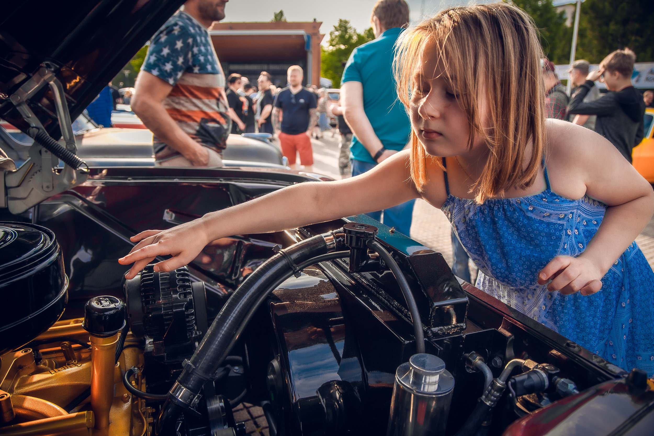 Autoesittely. Kinosura Creative Studio Helsingissa ja Kuopiossa