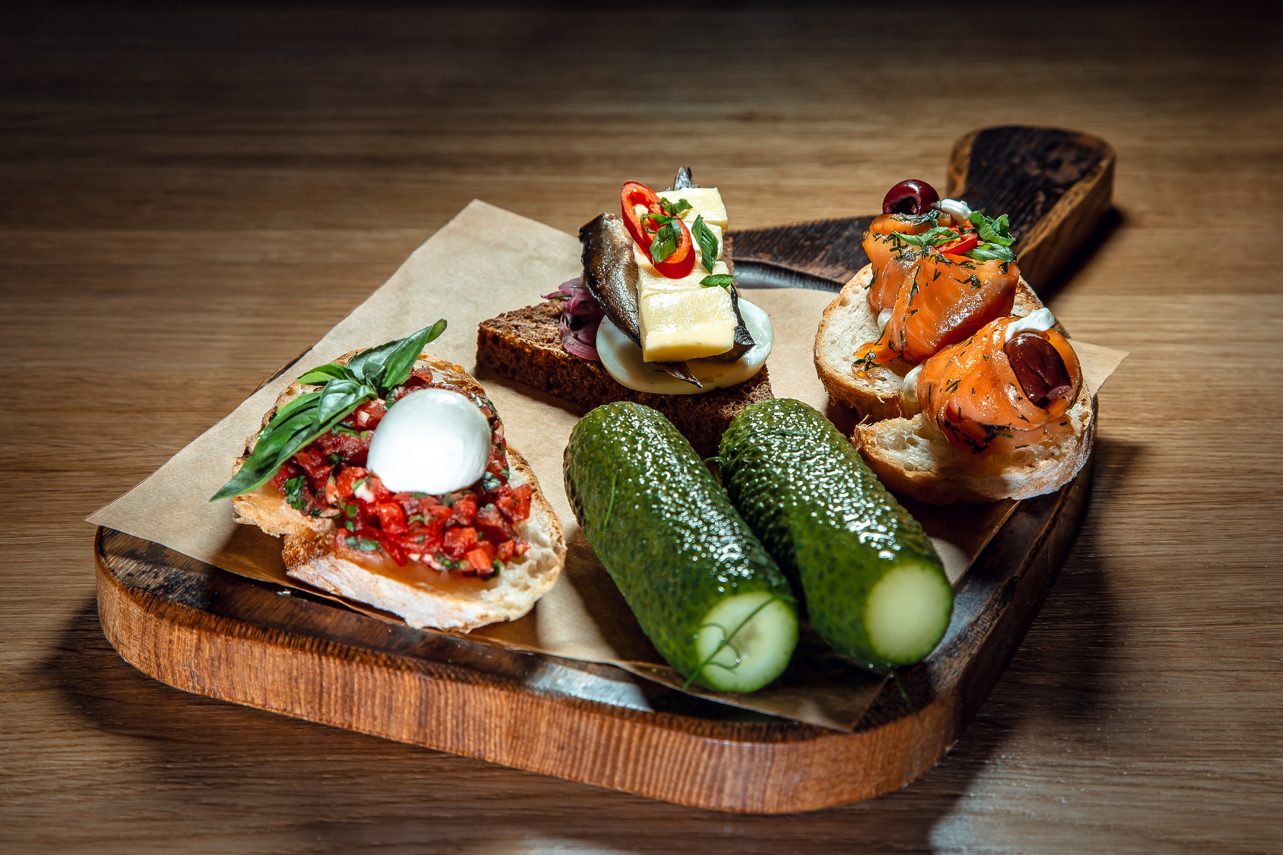 Ruokakuvat. Kinosura Creative Studio Helsingissa ja Kuopiossa