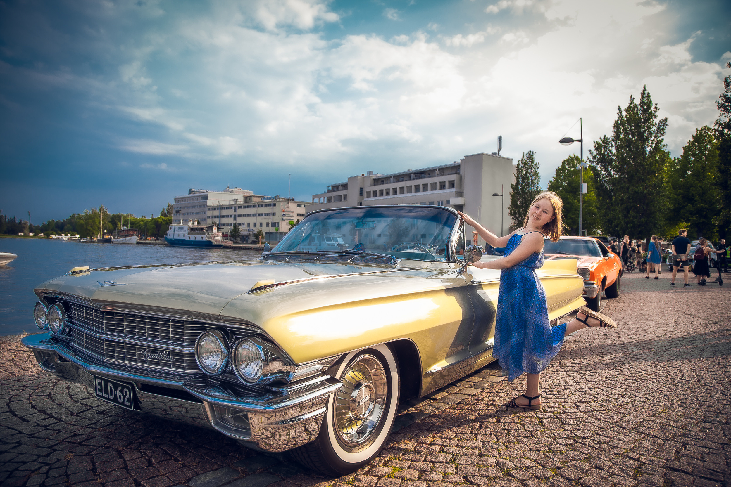 Autoesittely. Kinosura Creative Studio Helsingissa ja Kuopiossa