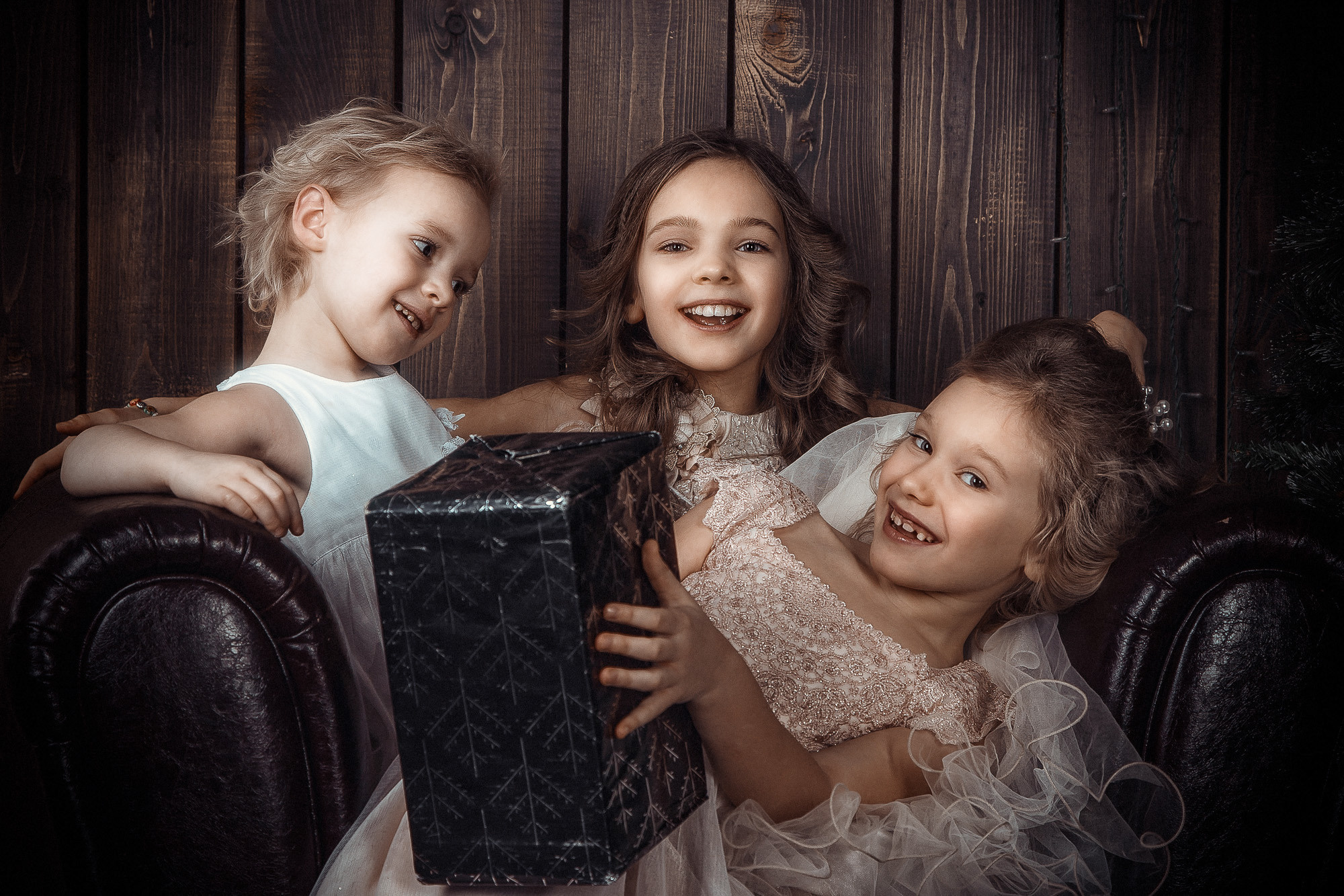 Family Photo Sets. Kinosura Creative Studio in Helsinki and Kuopio