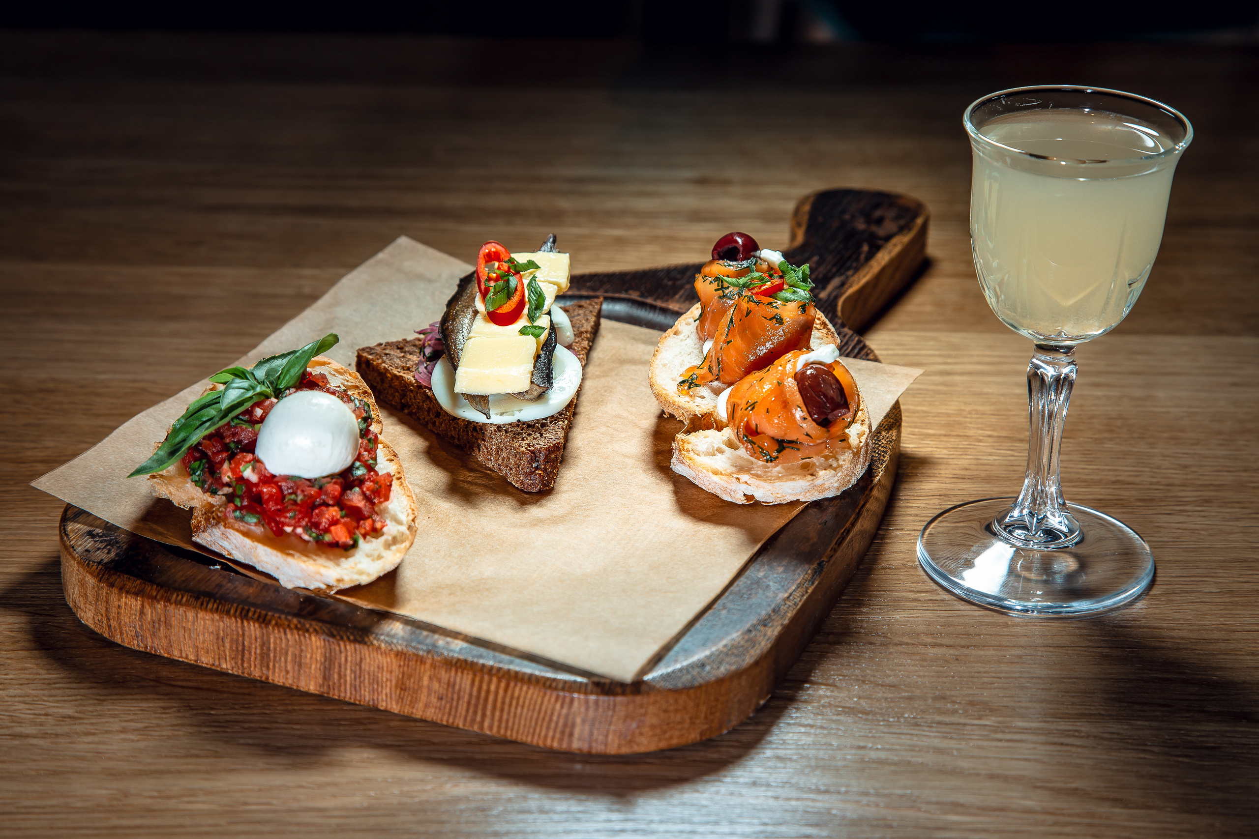 Ruokakuvat. Kinosura Creative Studio Helsingissa ja Kuopiossa