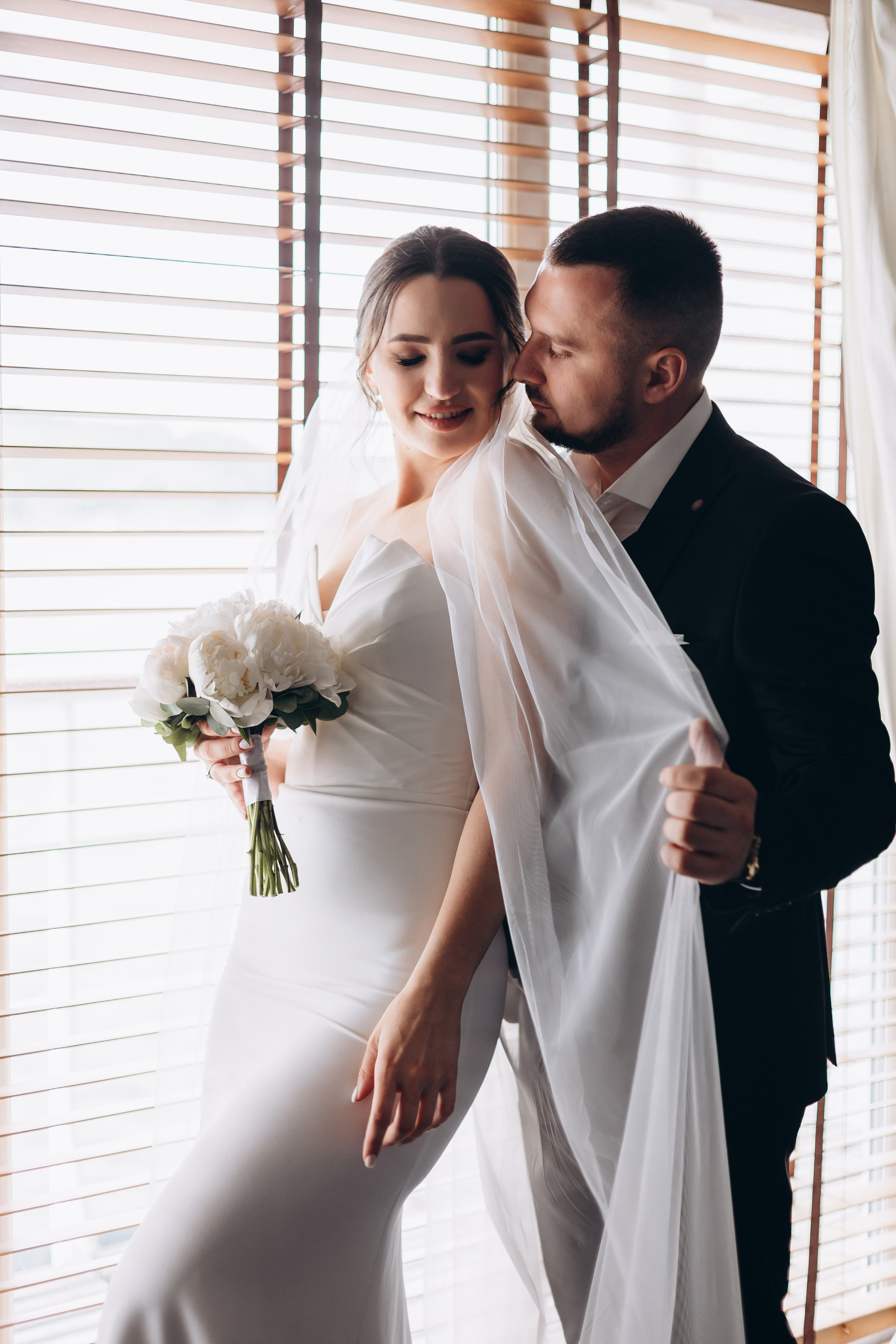 White Wedding. Wedding and Family Photograph