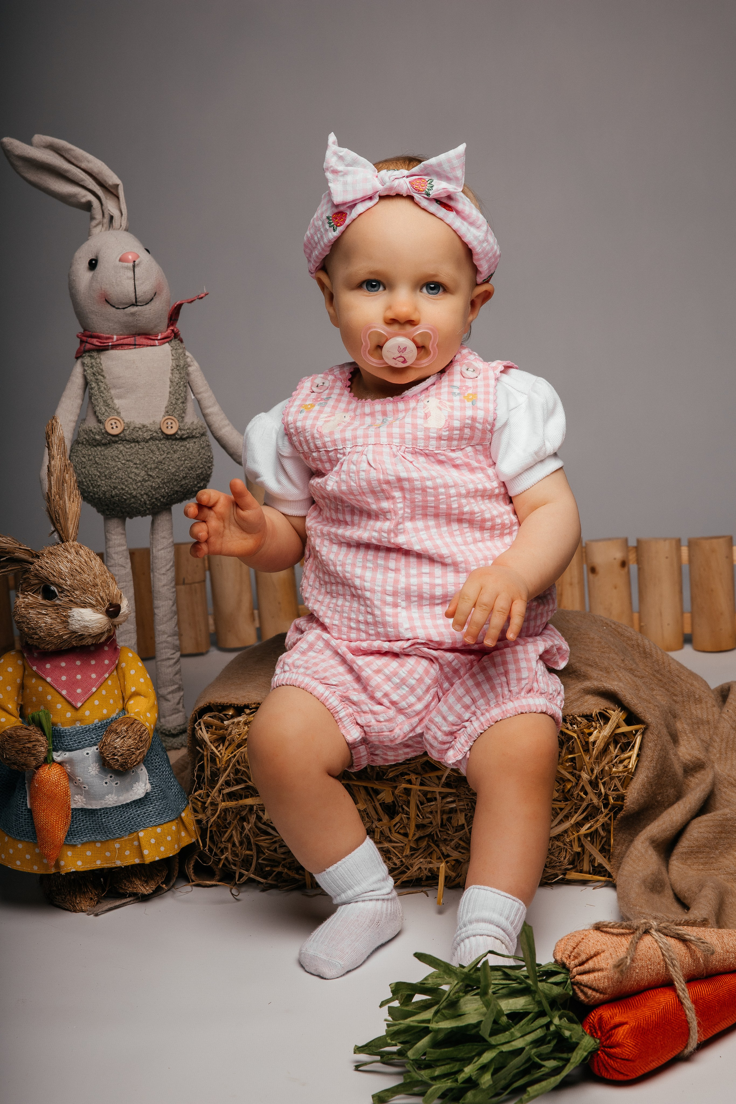 Easter Photoshoot. Https://valphoto.wfolio.pro/