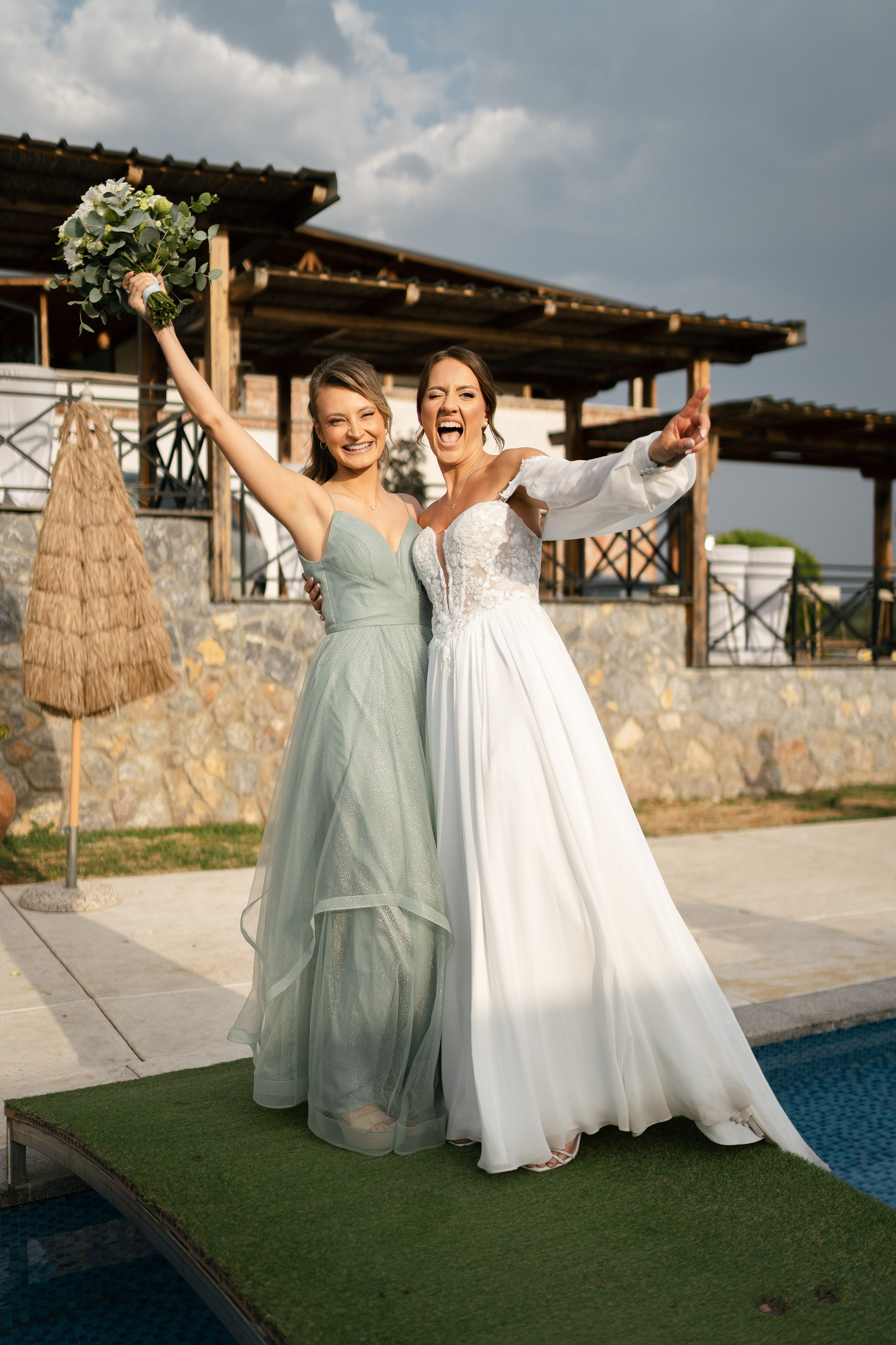 M&D|Between City Lights and Hidden Oasis. Black Sheep Produkcija| Wedding Photography and Wedding Films, based in Kragujevac, Europe / Fotograf i videograf, Kragujevac, Srbija