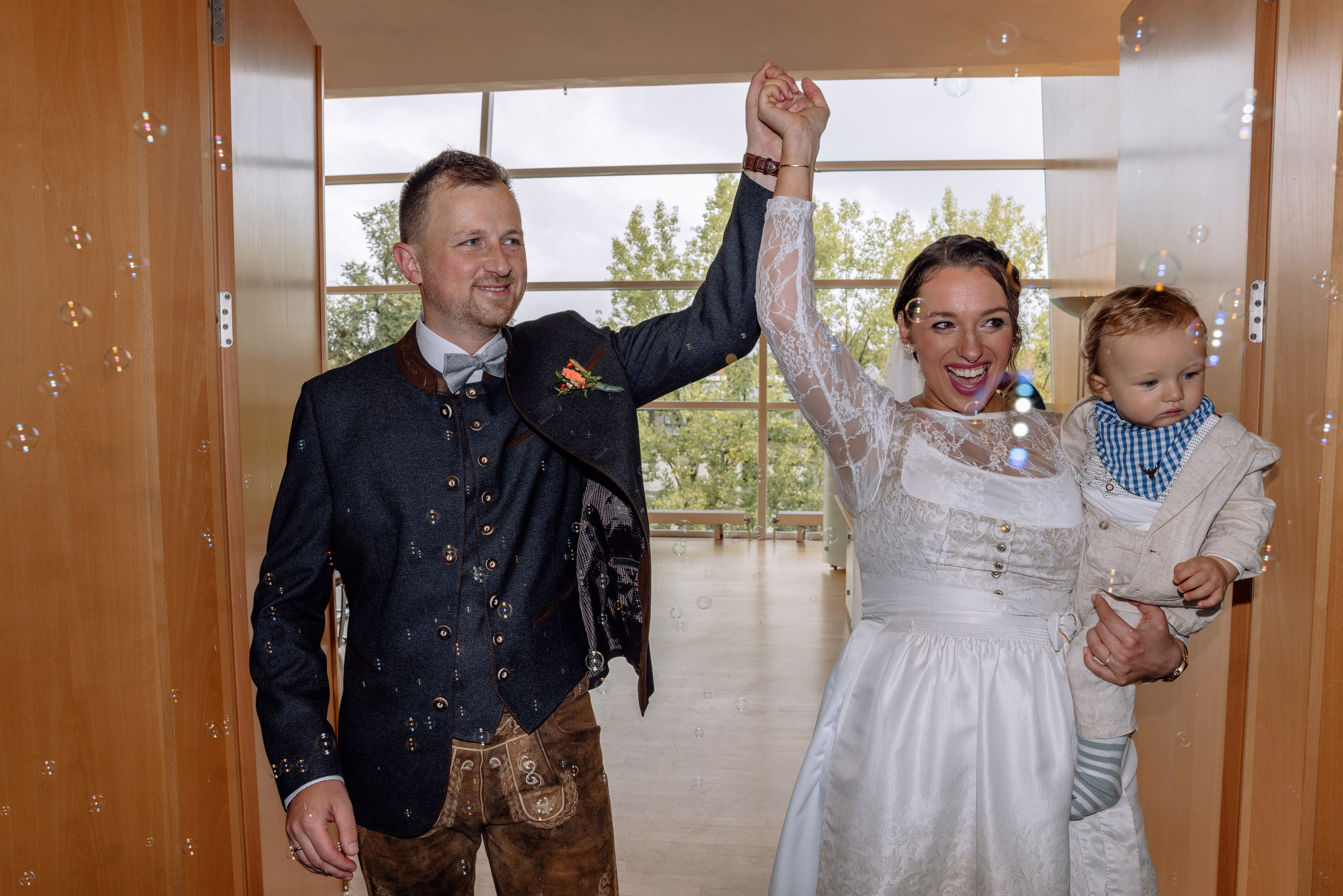 Traumhochzeit im Standesamt Ruppertstrasse. Hochzeitsfotograf München Taufe Familienfotograf Tanja Mauke