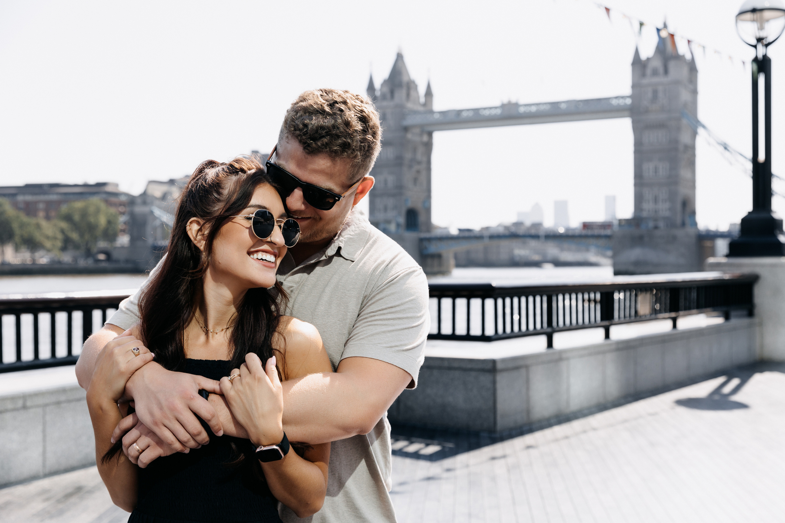 Photoshoot at Tower Bridge. LondonPhotoStory — Vacation Photographer in London