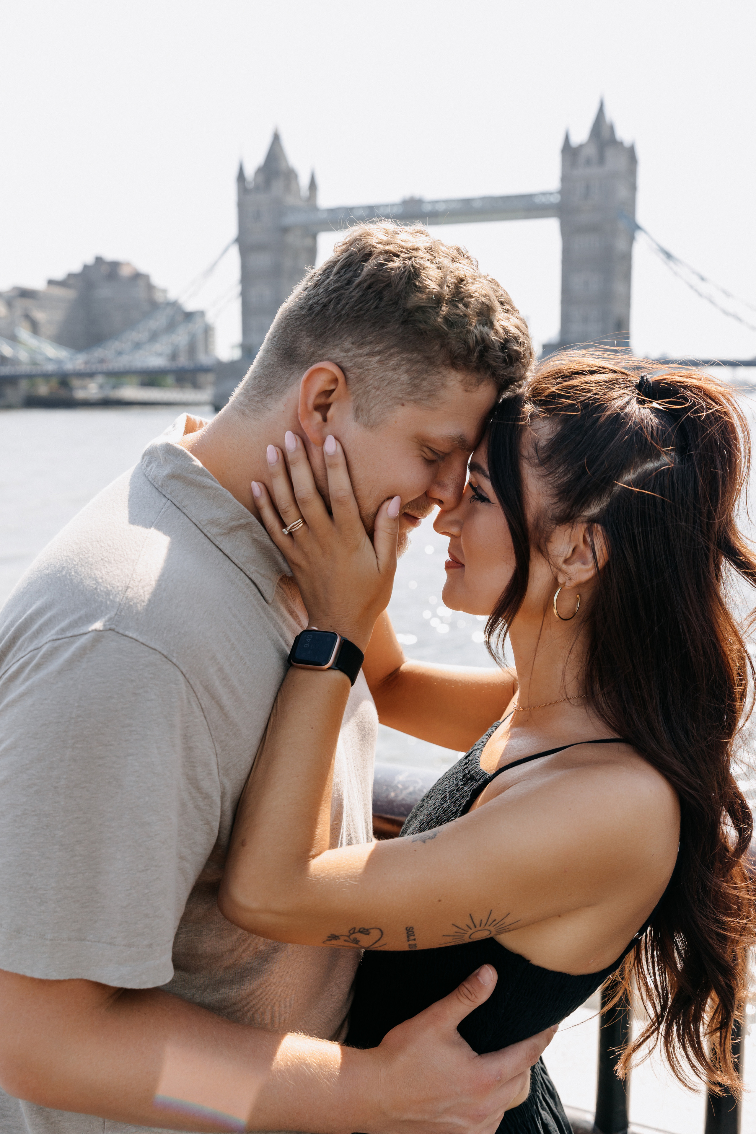 Photoshoot at Tower Bridge. LondonPhotoStory — Vacation Photographer in London