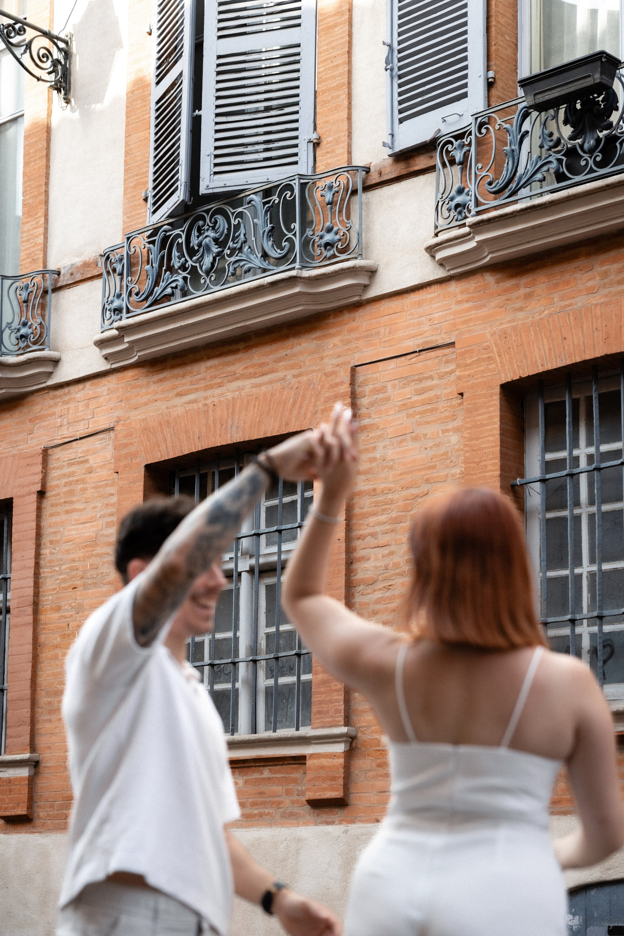 “Love story” session in Toulouse, France. Eugenie Smirnova — wedding, corporate and lifestyle photographer in Toulouse and Southwest France