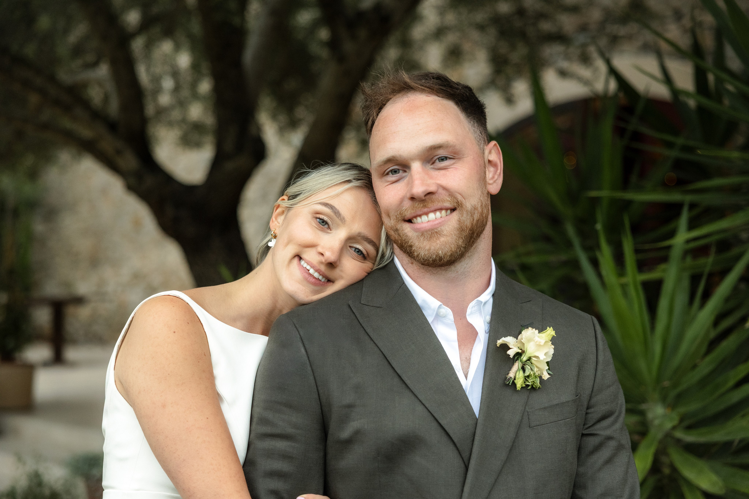 Свадьба в Château Du Puits Es Pratx — яркий день на юге Франции. Евгения Смирнова — фотограф в Тулузе и юго-западной Франции