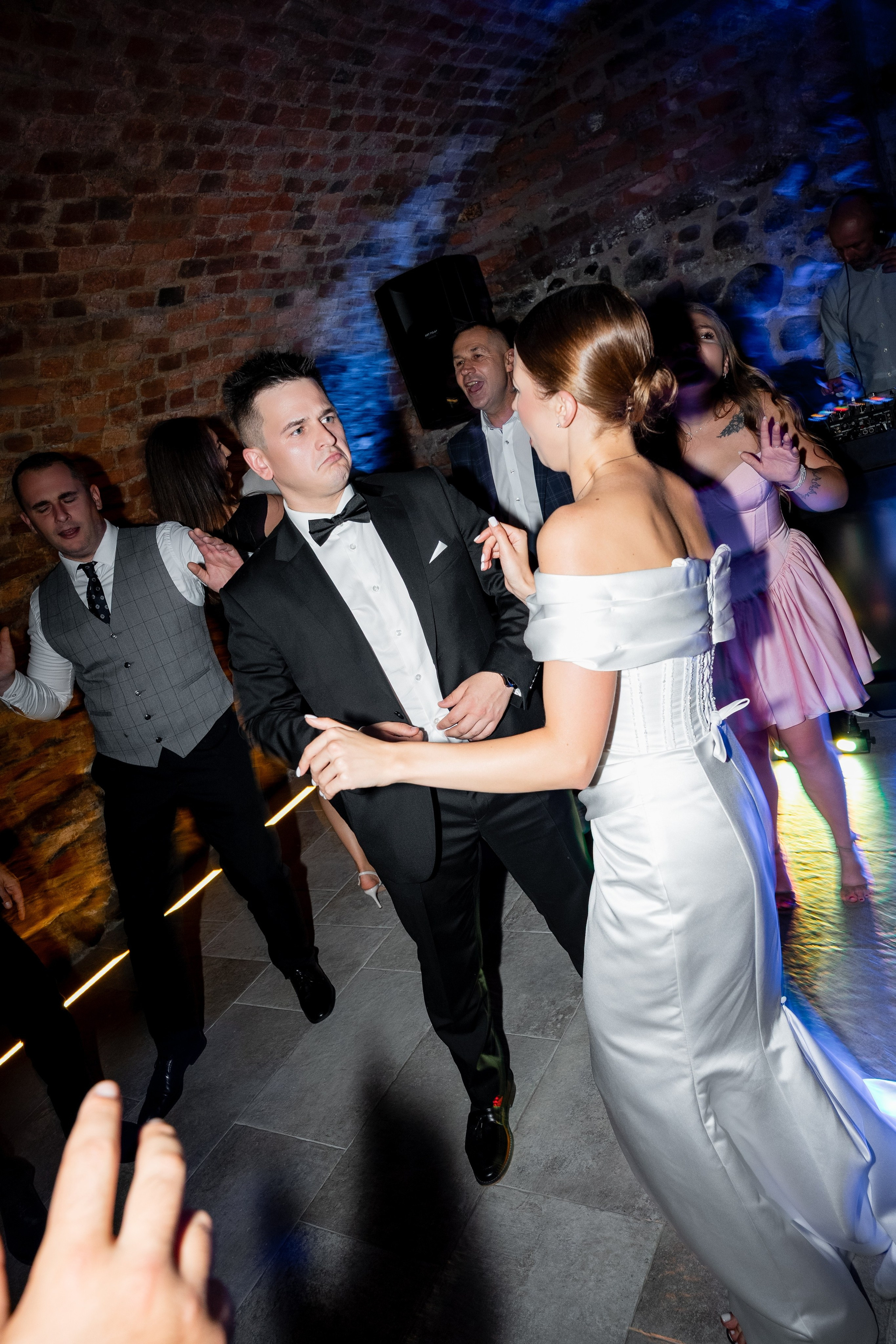 B&S. SL Wedding Photo: ponadczasowa 💍 fotografia ślubna | Wrocław & Europa