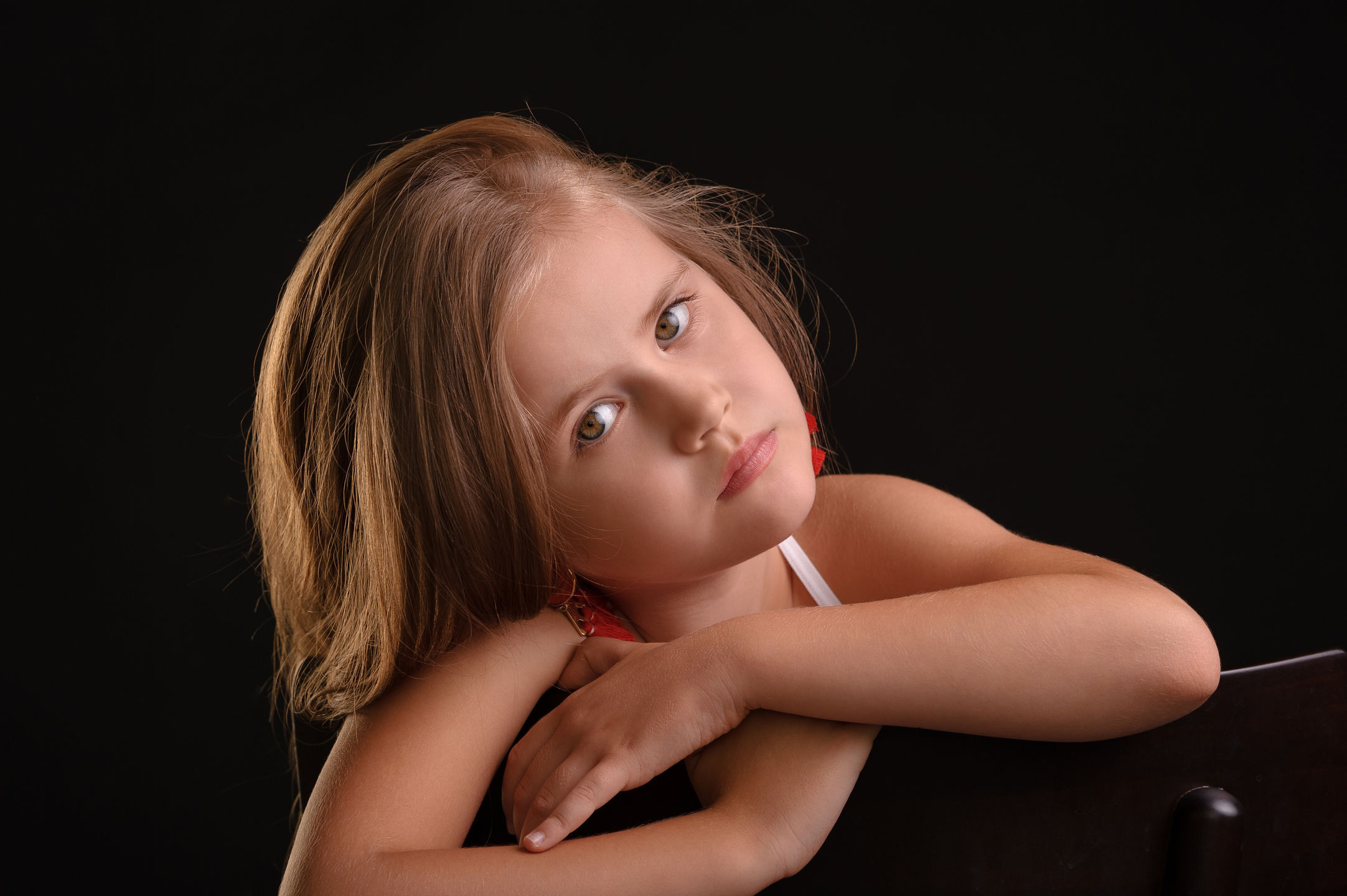 Студийный Портрет Даши в образе. Семейный фотограф в Кишинёве THOMAS SHTIFT