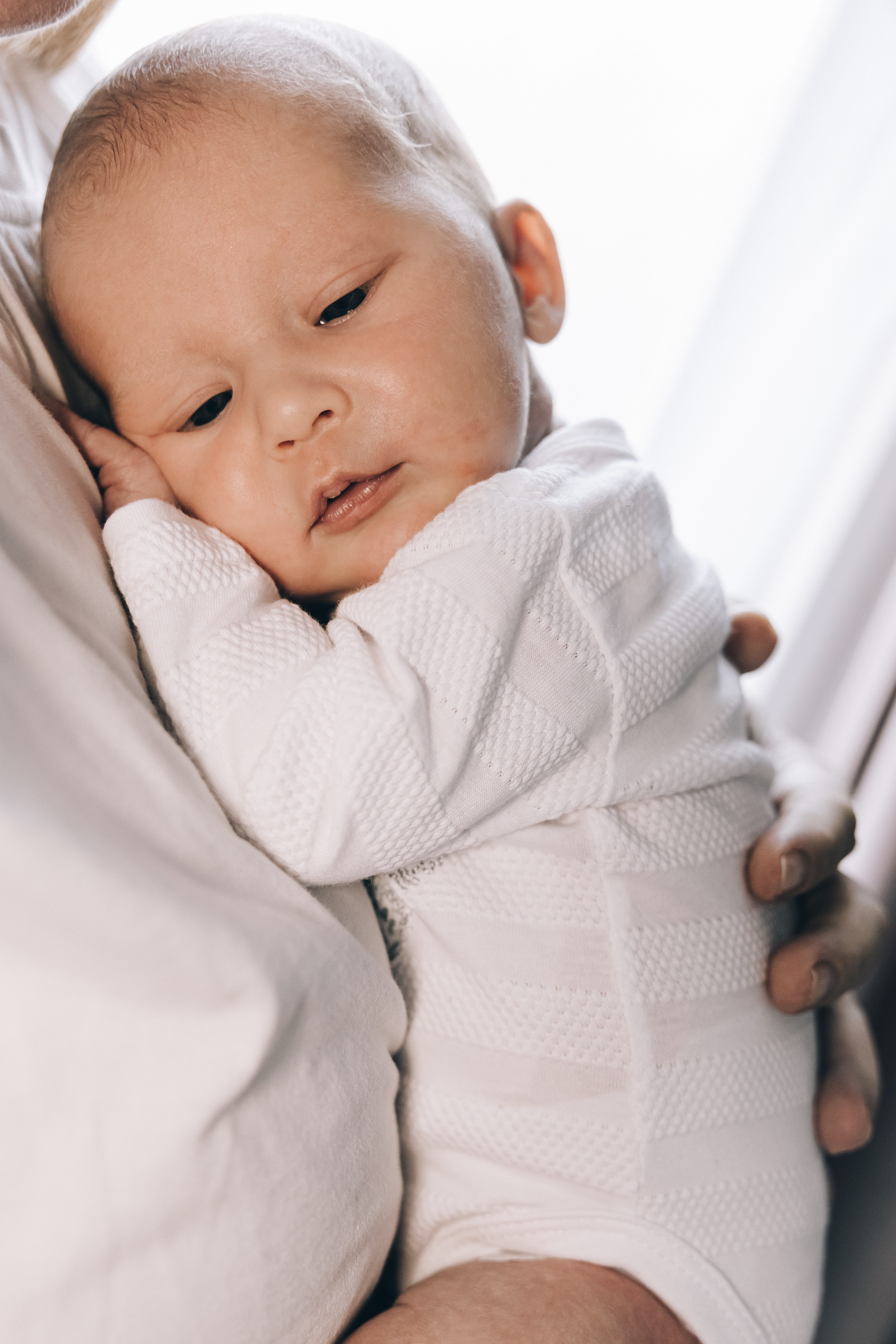 Newborn focení. Lifestyle a rodinná fotografka v Pisku Oxana Telupilova