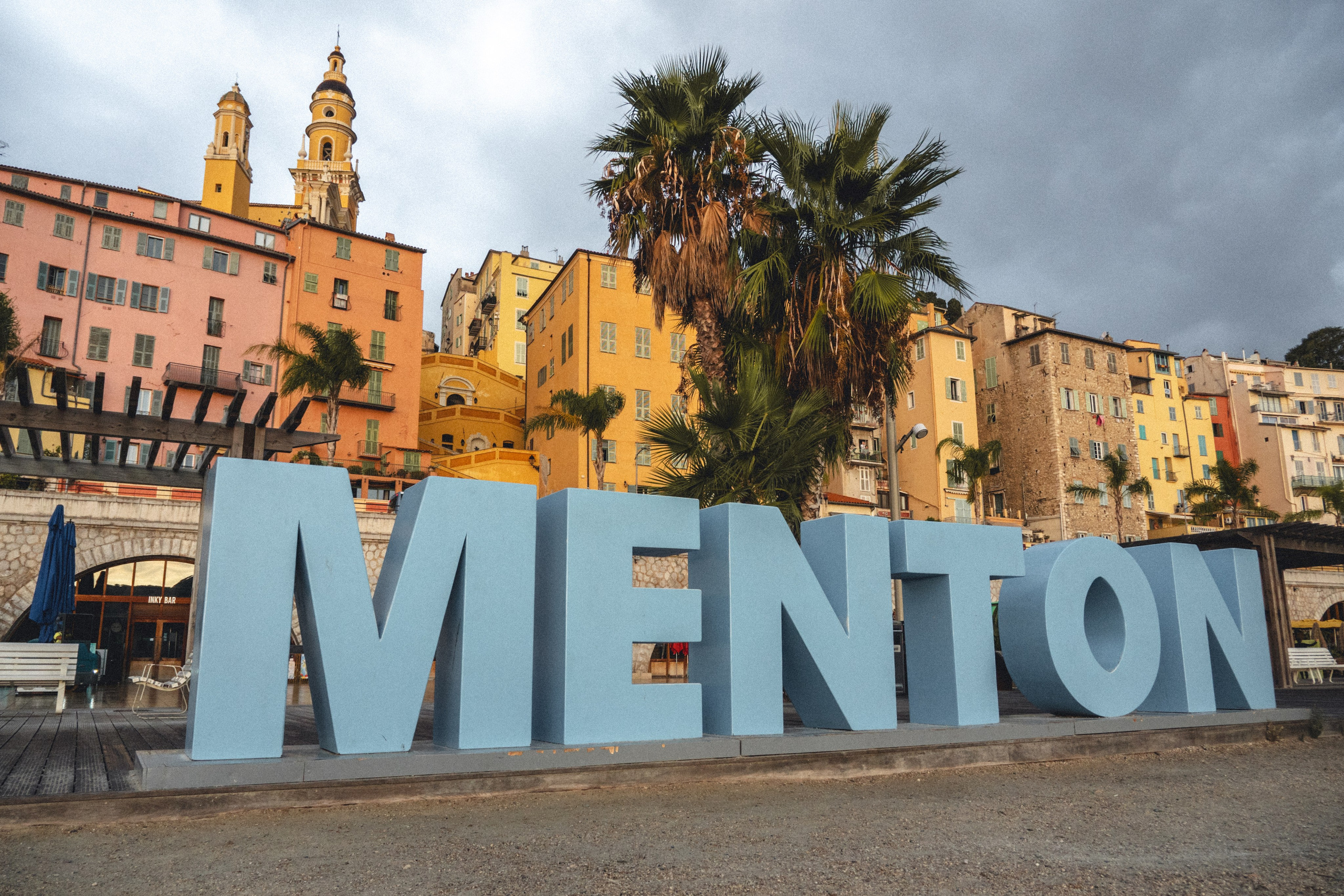 Lever de soleil à Menton. Семейный и детский фотограф на Лазурном Берегу