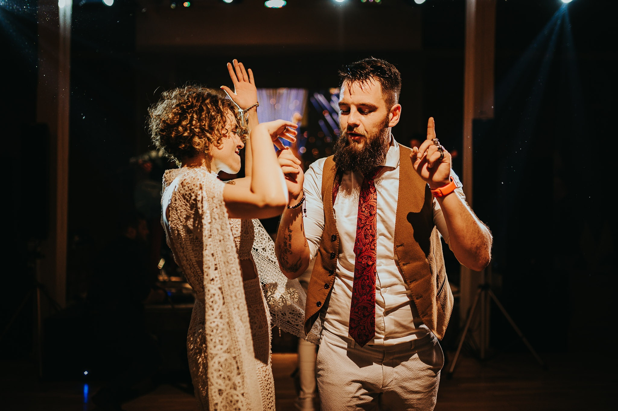 Dream wedding in Boho style at Heldsdorf Mansion in Brasov. Valentin Melen — wedding photographer