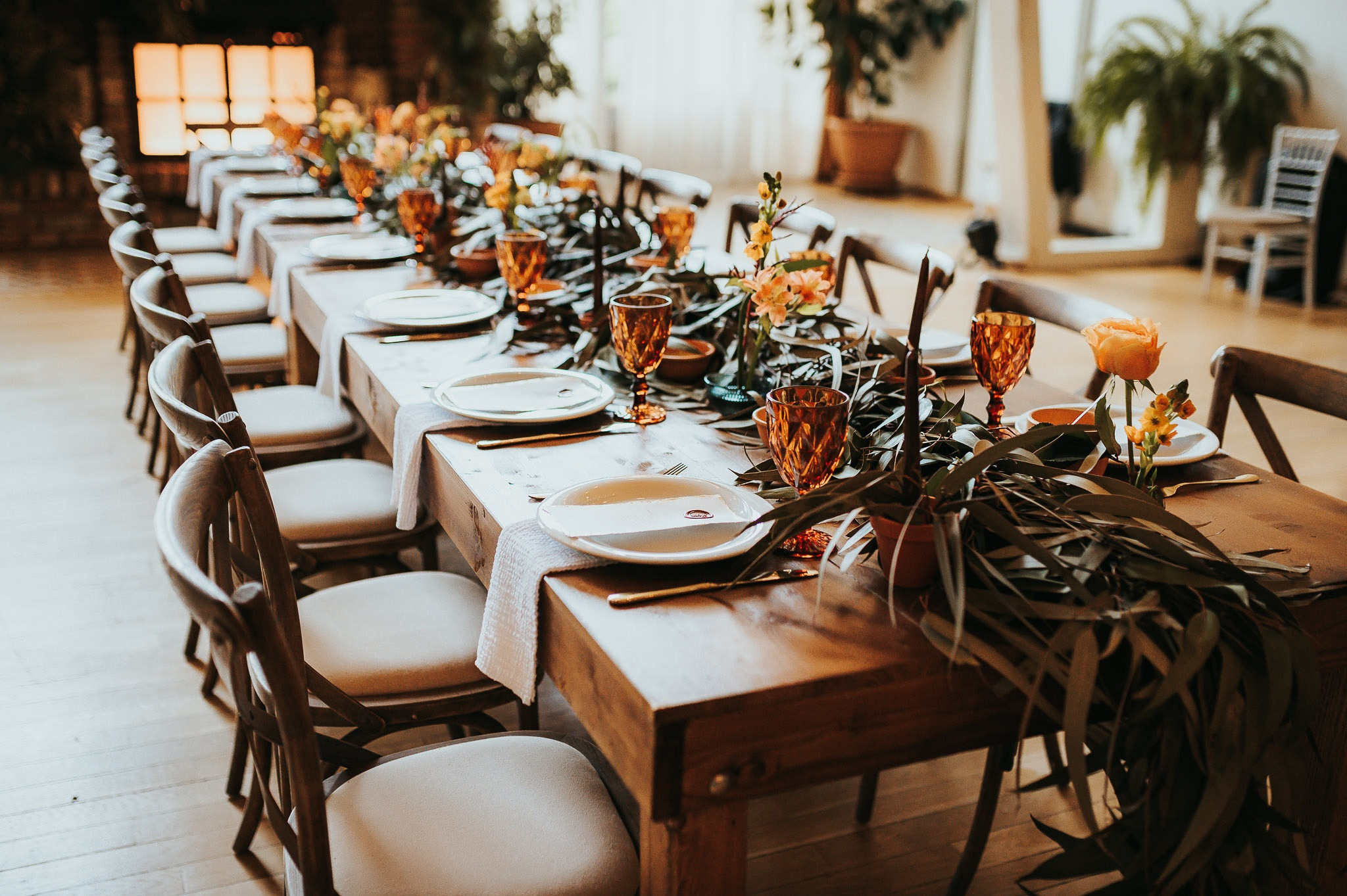 Dream wedding in Boho style at Heldsdorf Mansion in Brasov. Valentin Melen — wedding photographer