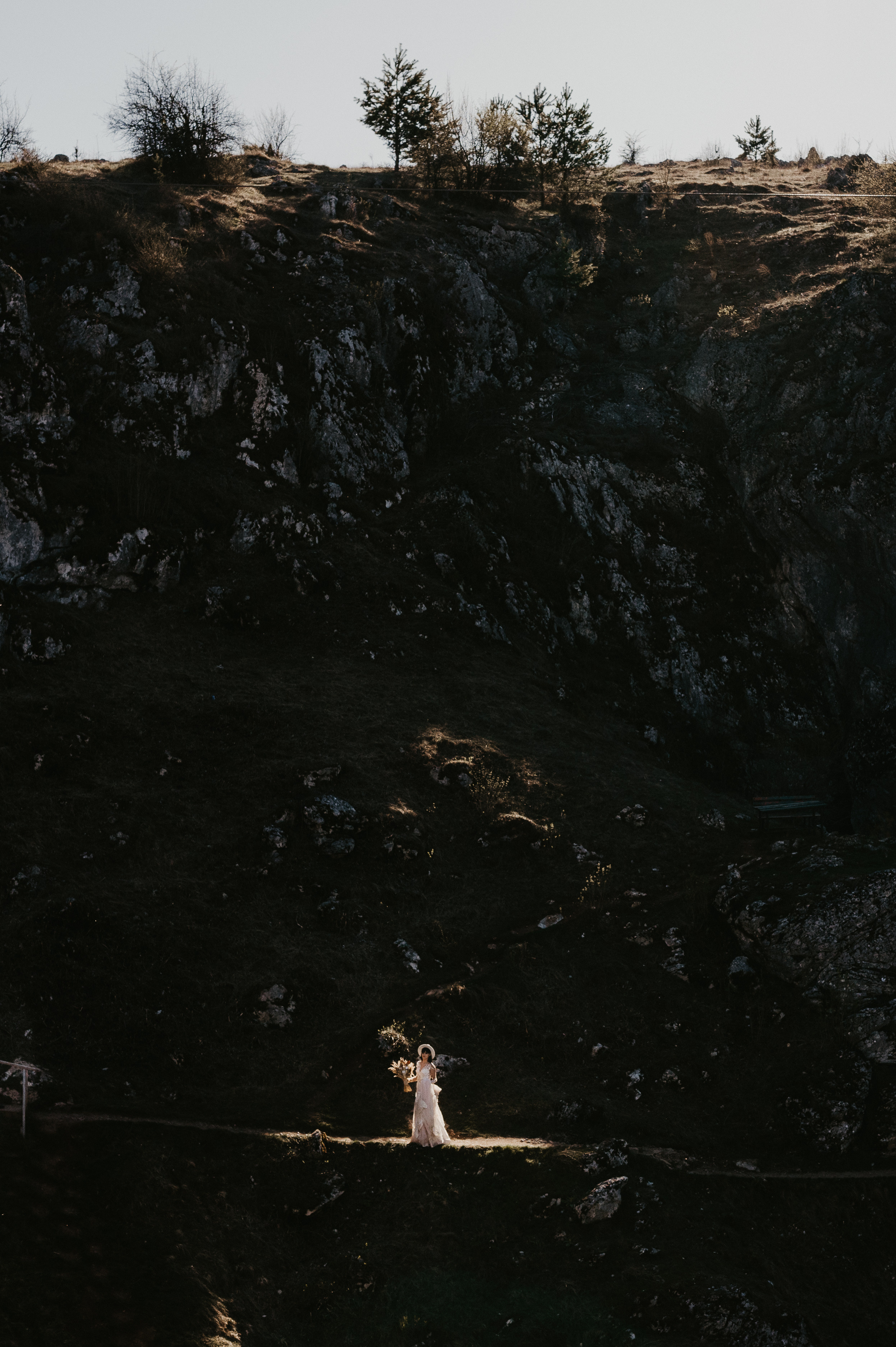 Cosmin si Irina: Povestea iubirii din Ponoarele, Mehedinti. Valentin Melen - fotograf de nunta 🤍