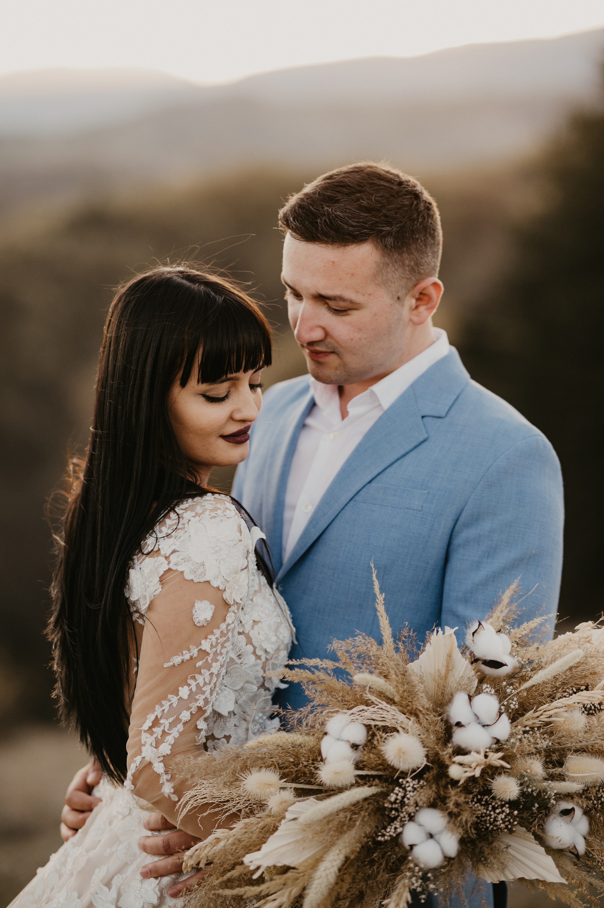 Cosmin si Irina: Povestea iubirii din Ponoarele, Mehedinti. Valentin Melen - fotograf de nunta 🤍