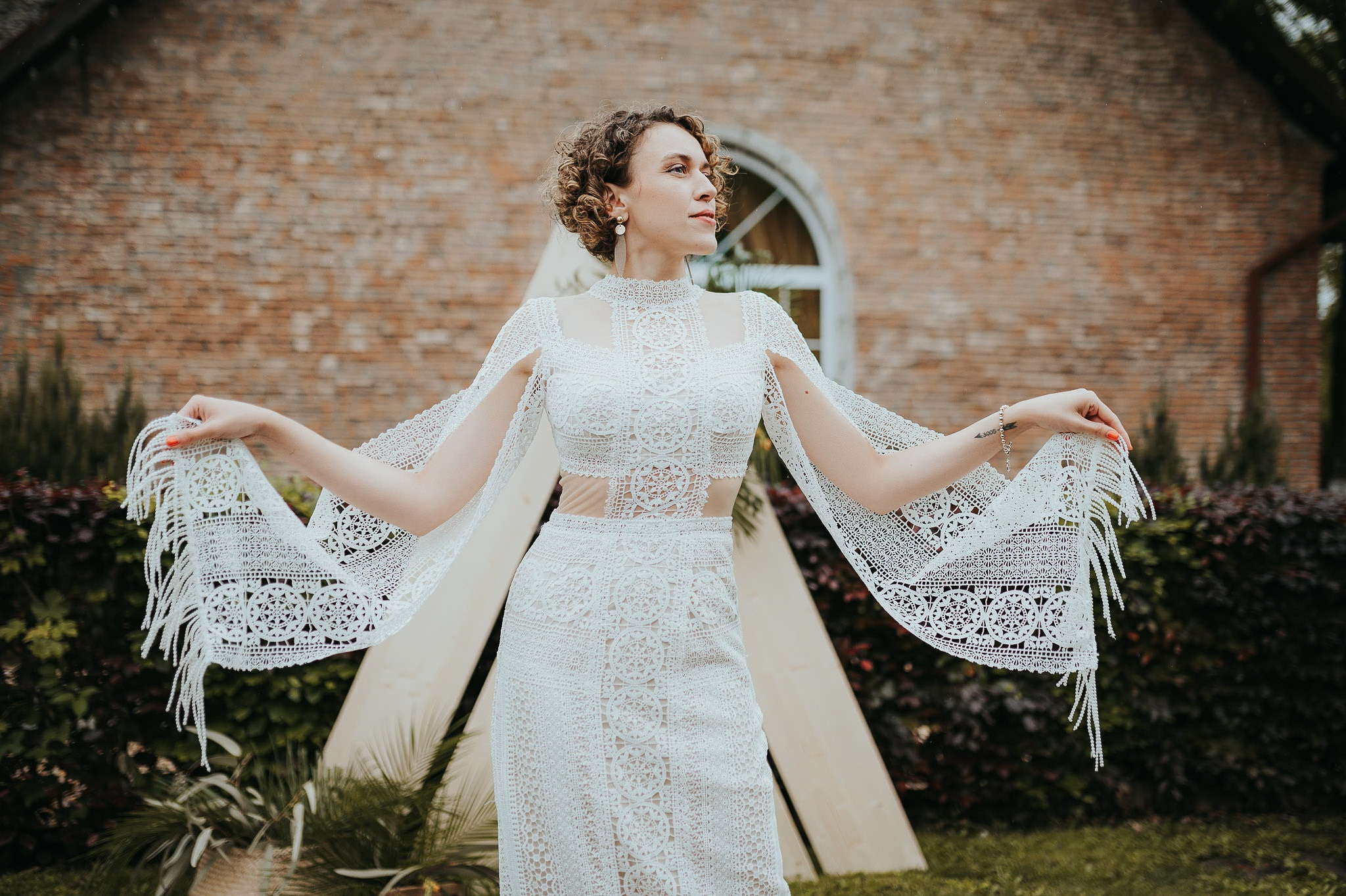 Dream wedding in Boho style at Heldsdorf Mansion in Brasov. Valentin Melen — wedding photographer