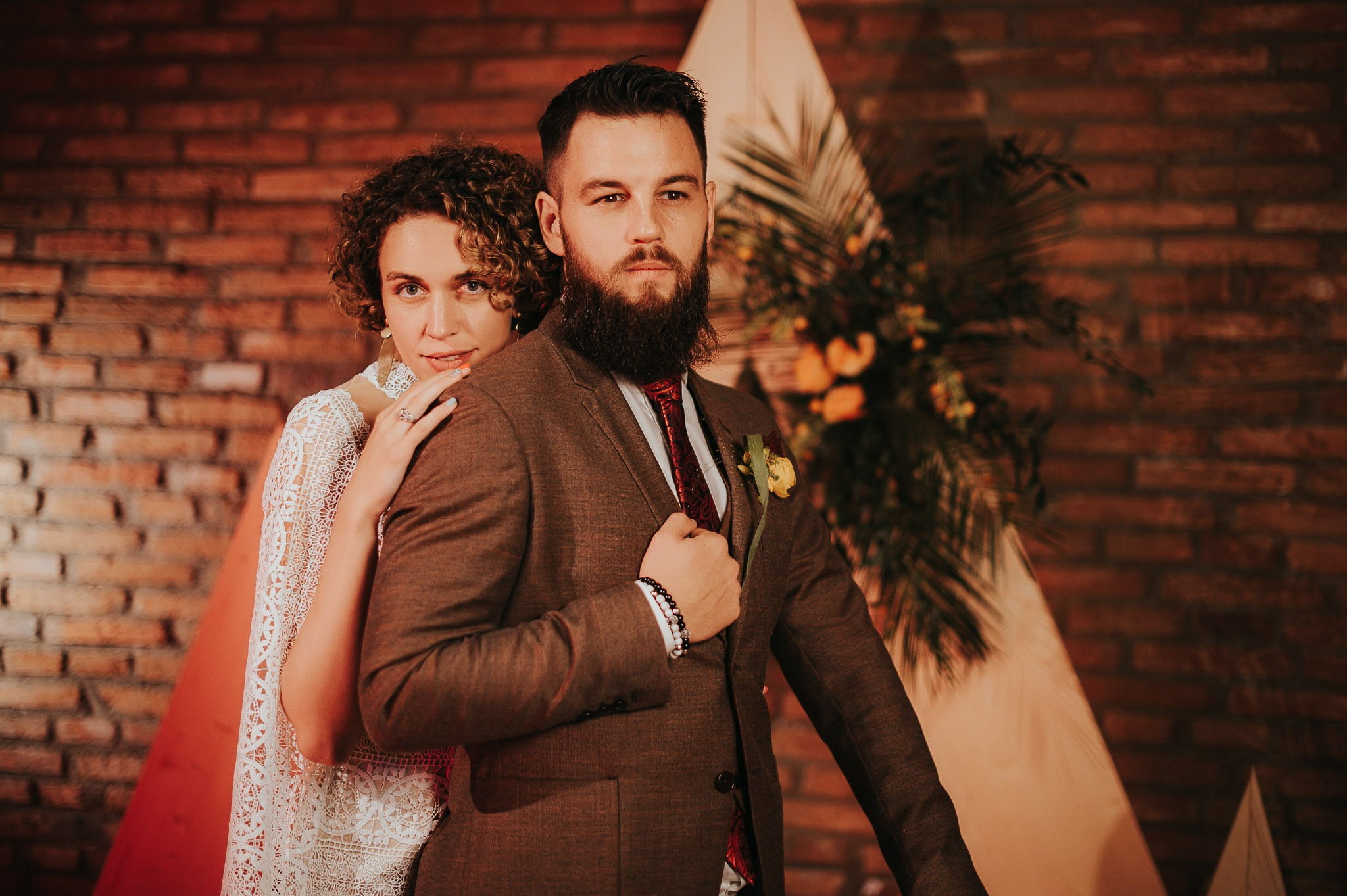 Dream wedding in Boho style at Heldsdorf Mansion in Brasov. Valentin Melen — wedding photographer