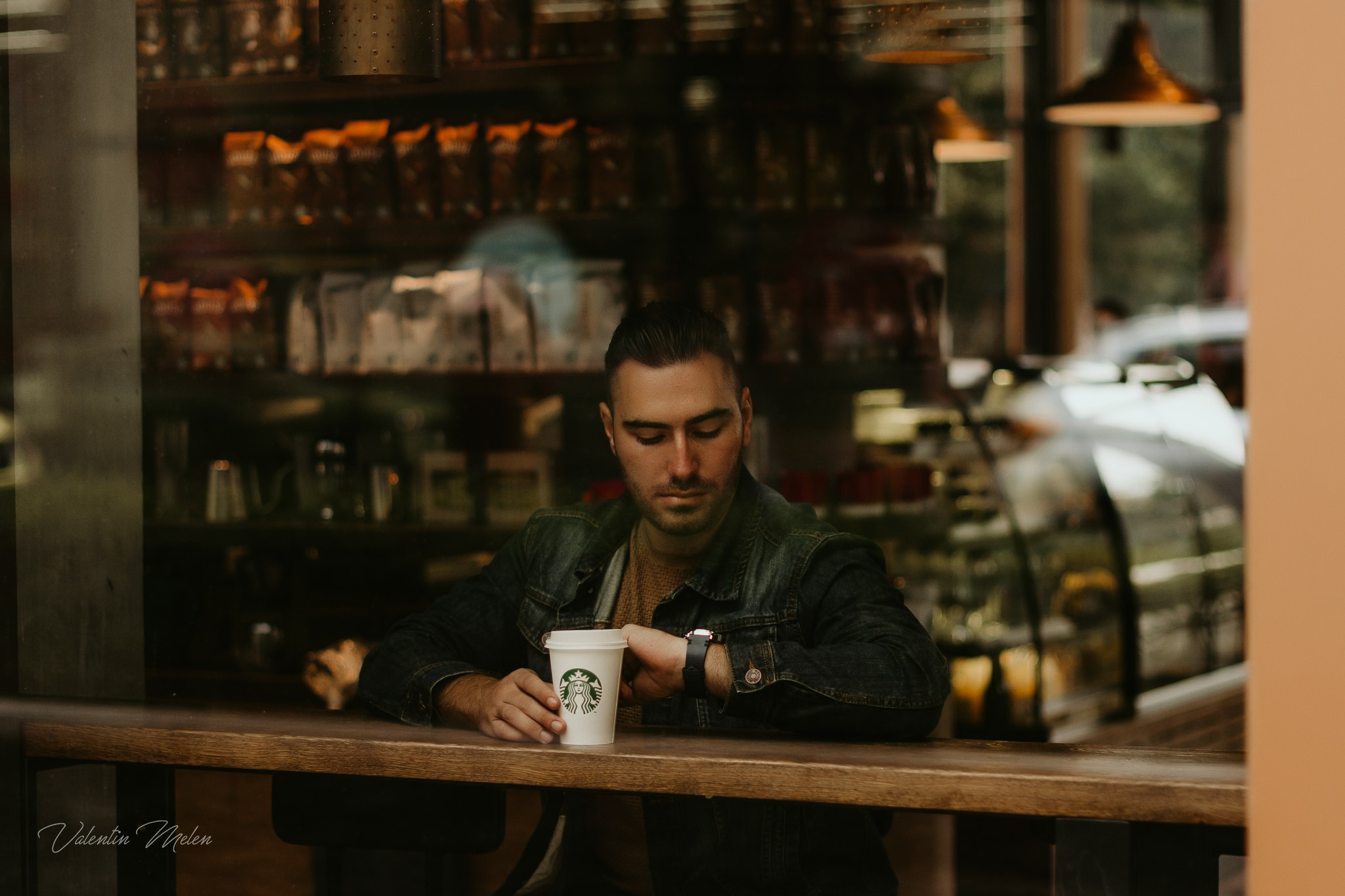 Portret. Valentin Melen - fotograf de nunta 🤍