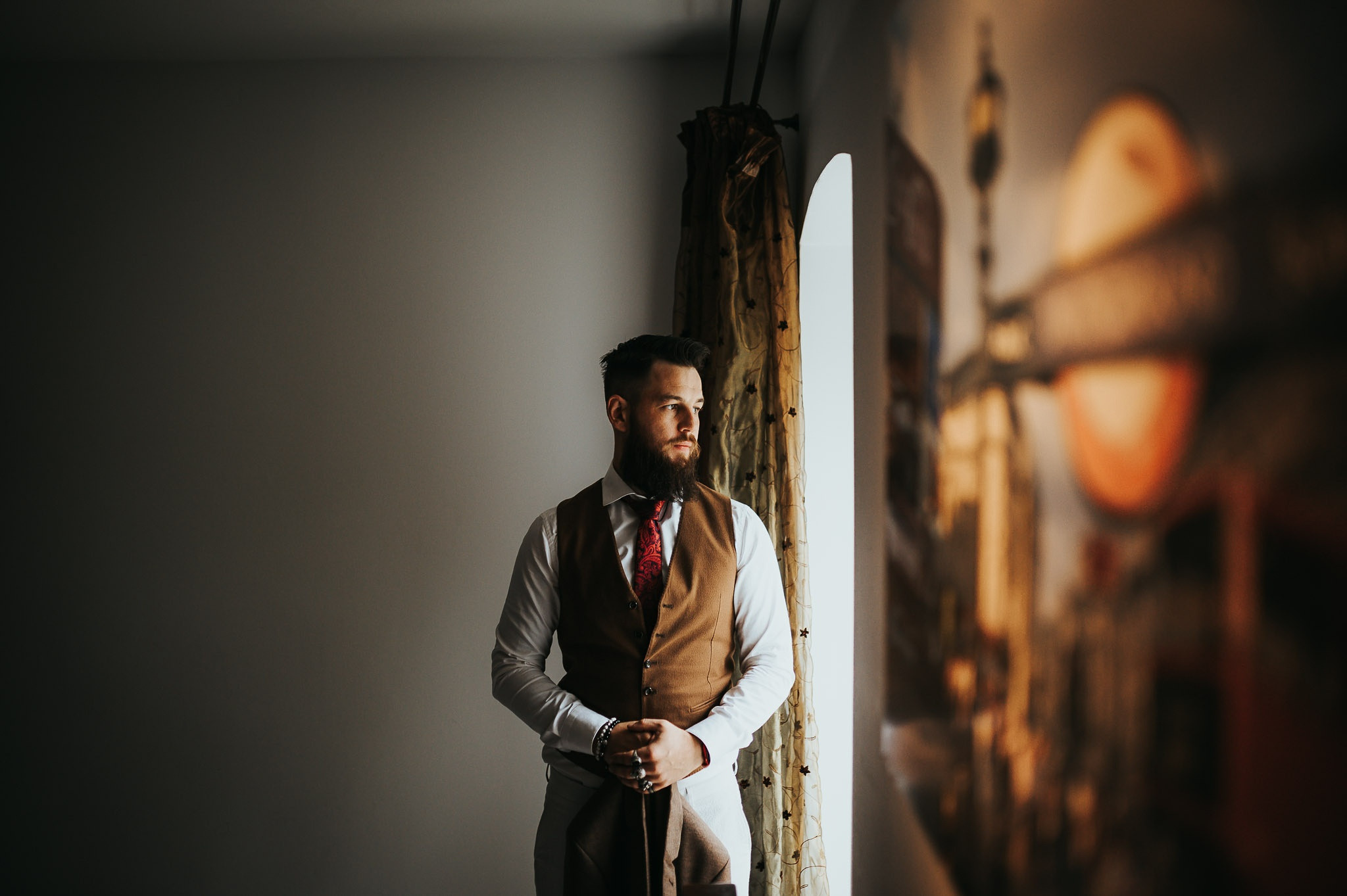 Dream wedding in Boho style at Heldsdorf Mansion in Brasov. Valentin Melen — wedding photographer